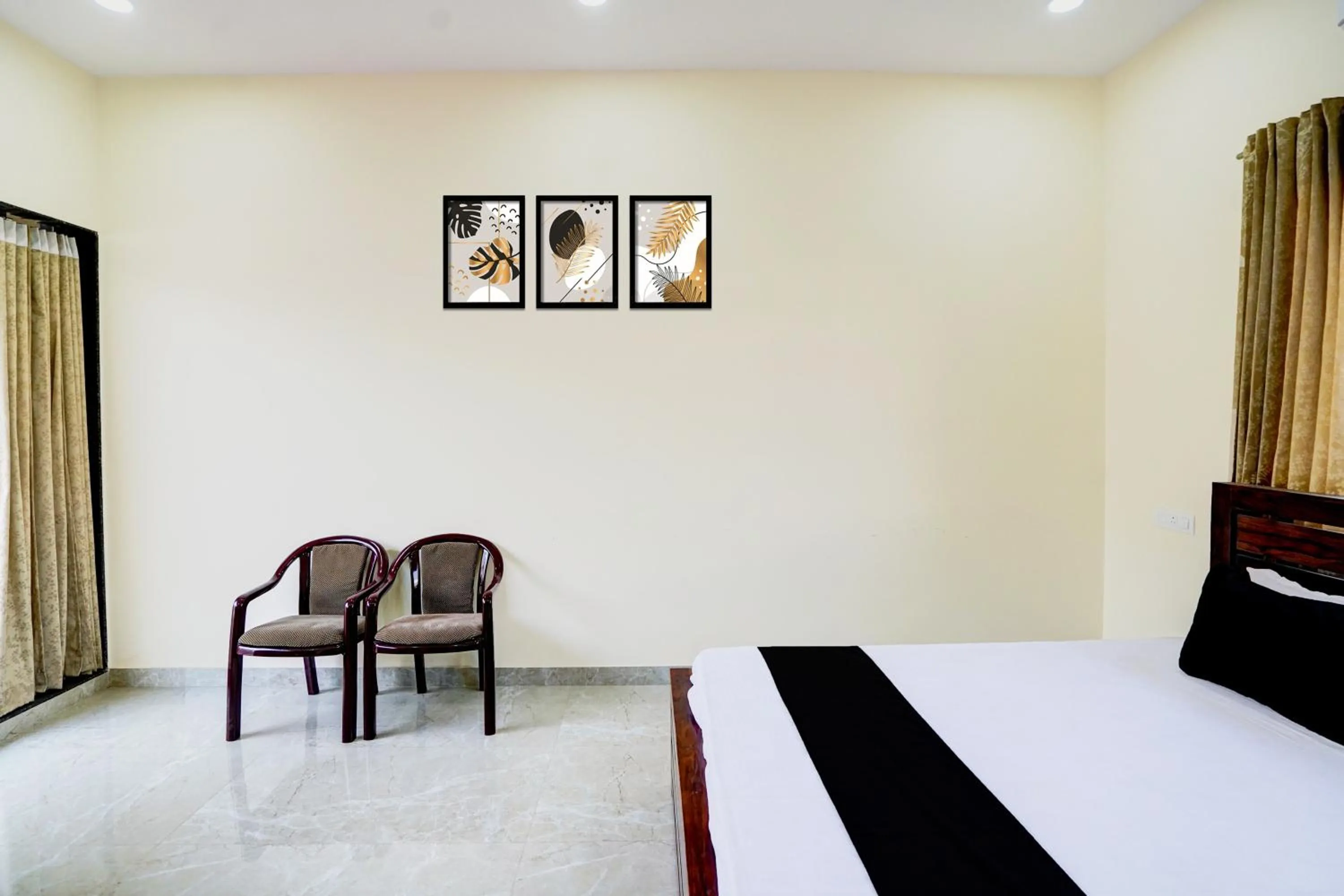 Bedroom, Bed in Hotel O Godavari Lawn