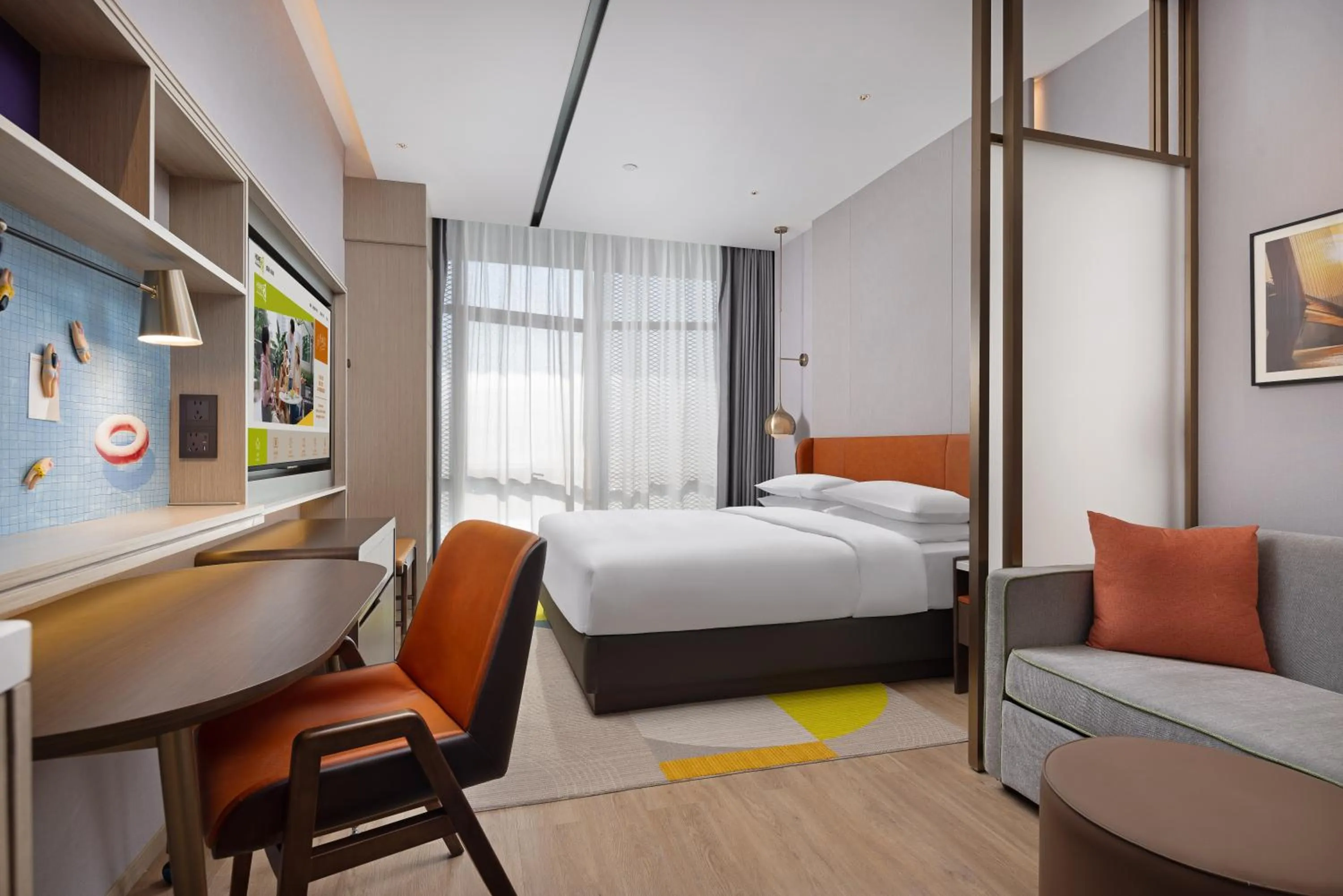 Photo of the whole room, Bed in Home2 Suite by Hilton Chongqing Wanzhou
