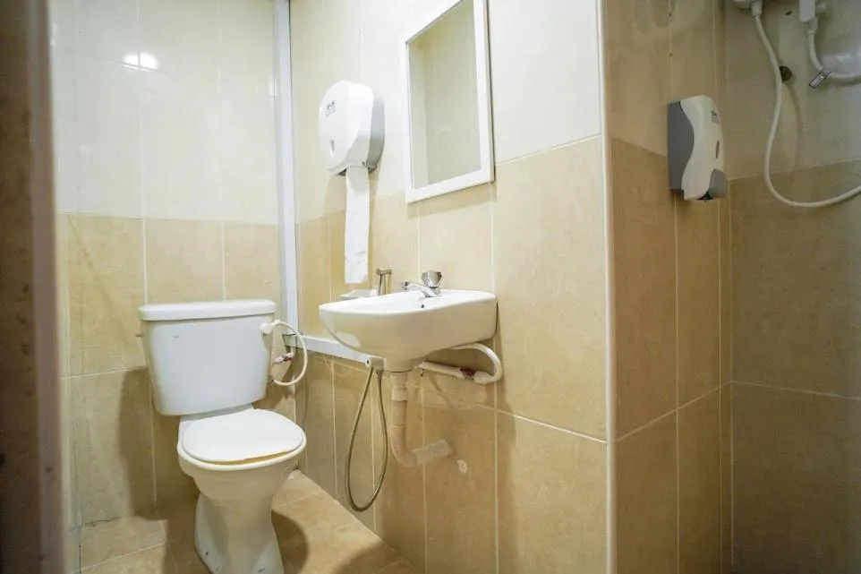 Toilet in B Link Hotel