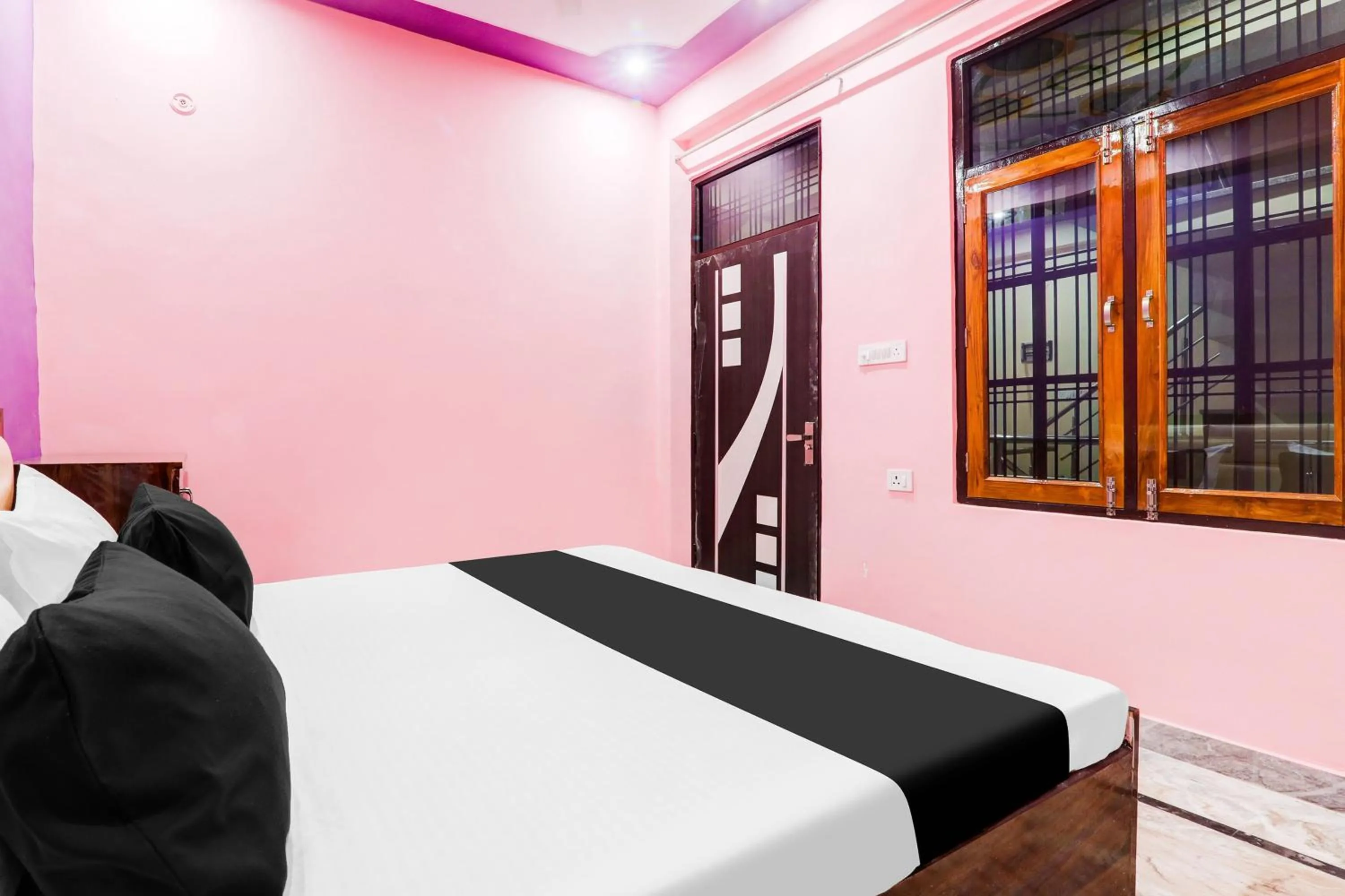 Bedroom in Hotel O Raj Palace