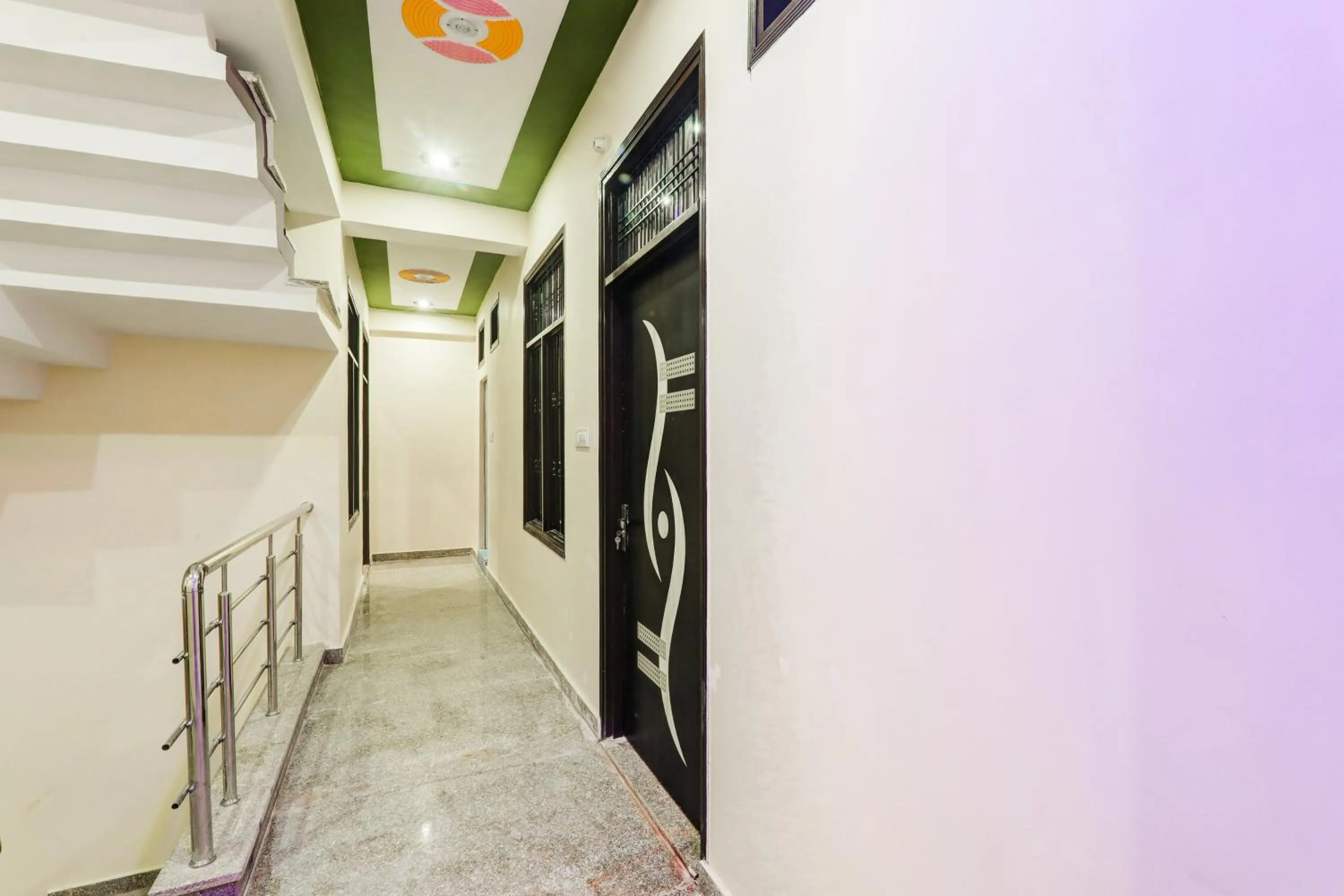 Lobby or reception in Hotel O Raj Palace