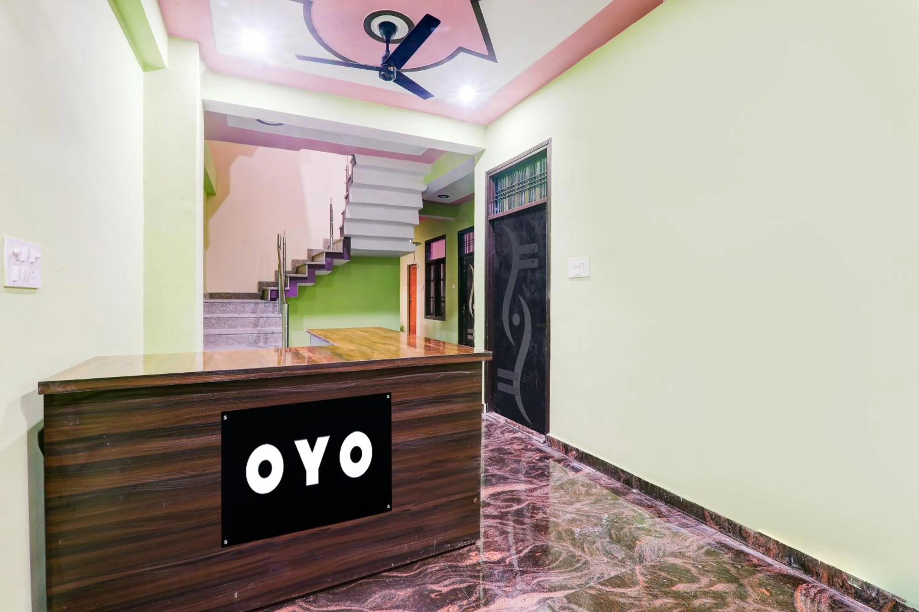 Lobby or reception in Hotel O Raj Palace