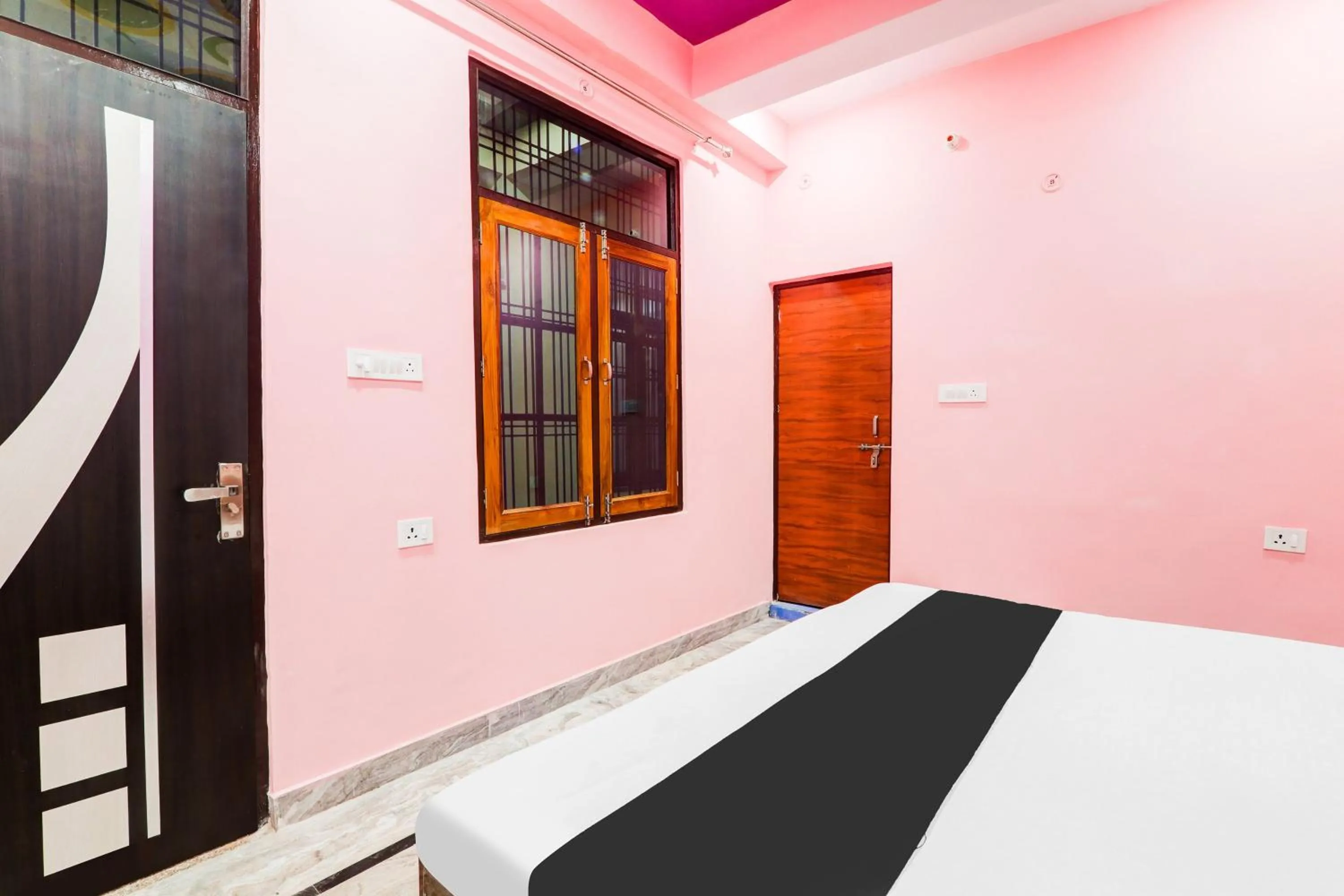 Bedroom in Hotel O Raj Palace