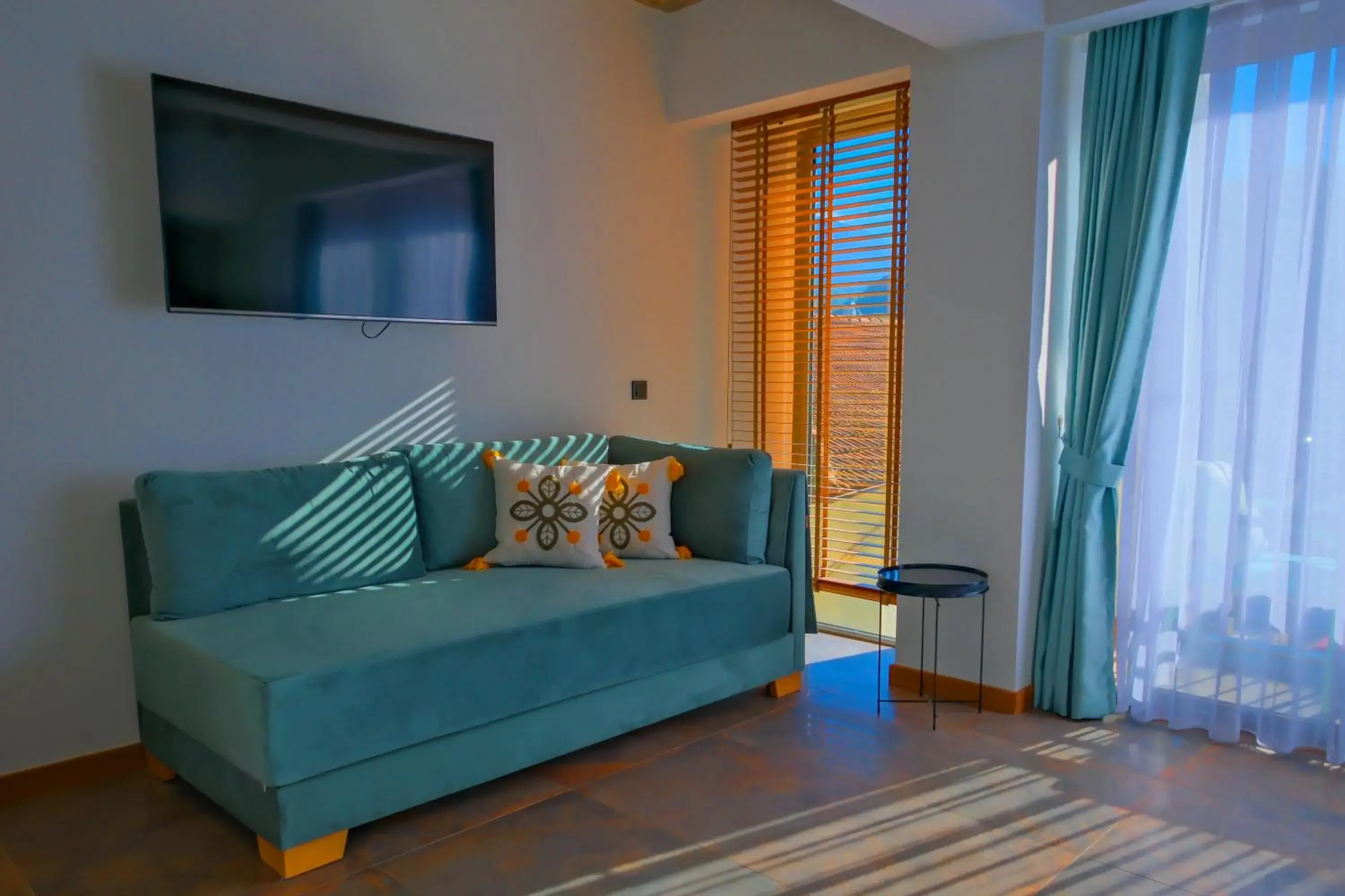 Double Room with Balcony in Nakas Hotel Double Room with Balcony in Nakas Hotel