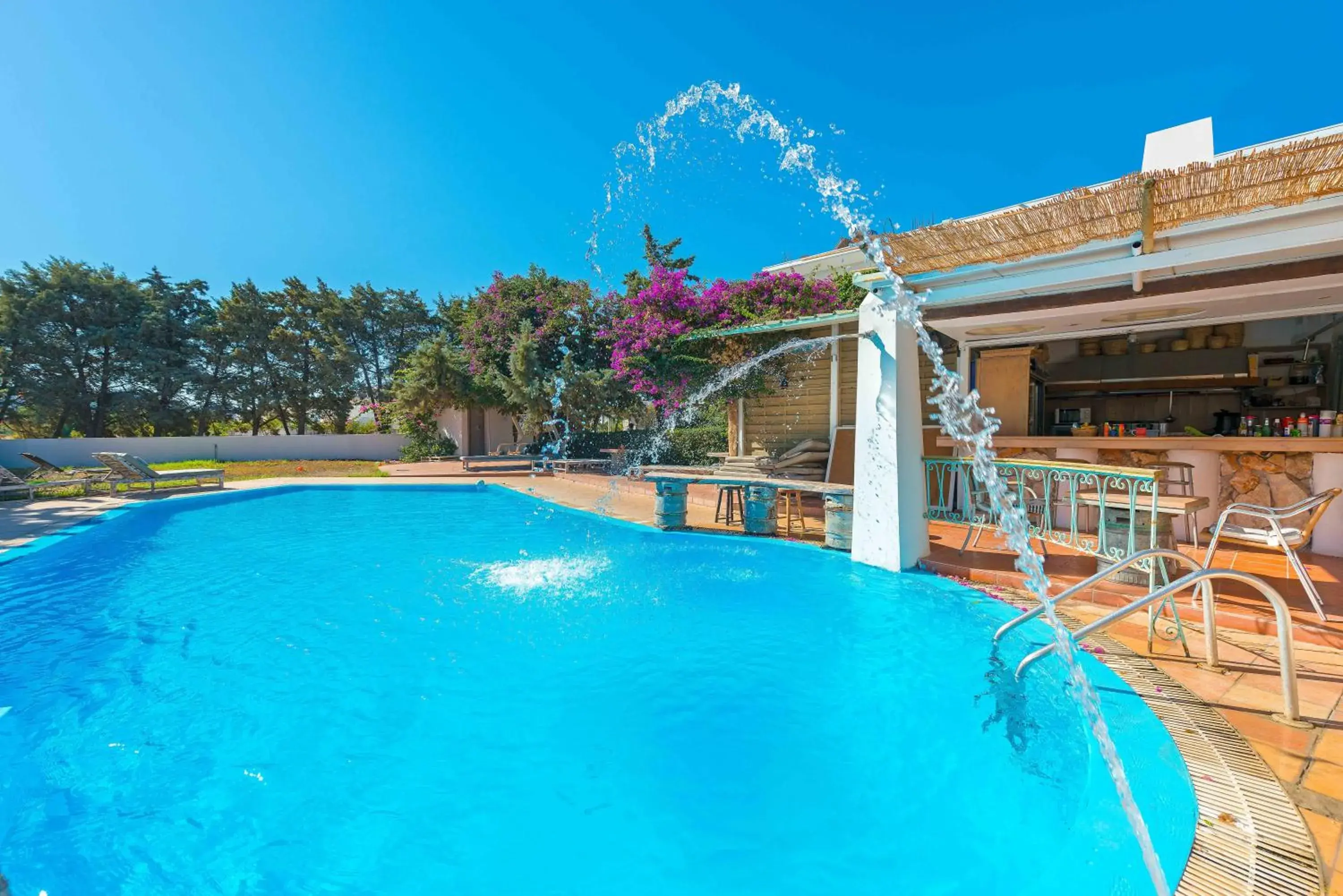 Swimming pool in Melody Studios Faliraki Swimming pool in Melody Studios Faliraki