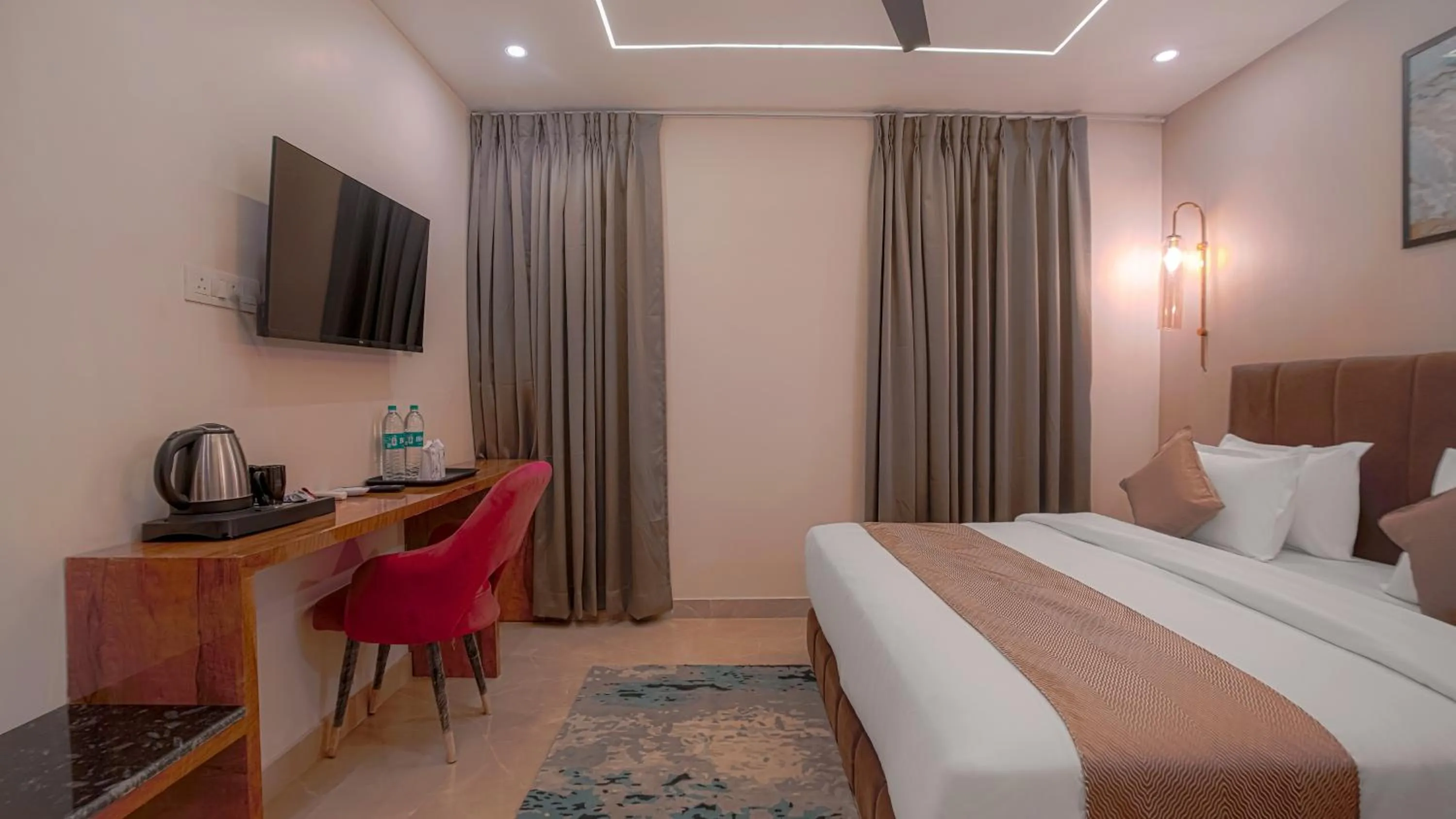 Bedroom, Bed in Perfectstayz Premium Varanasi