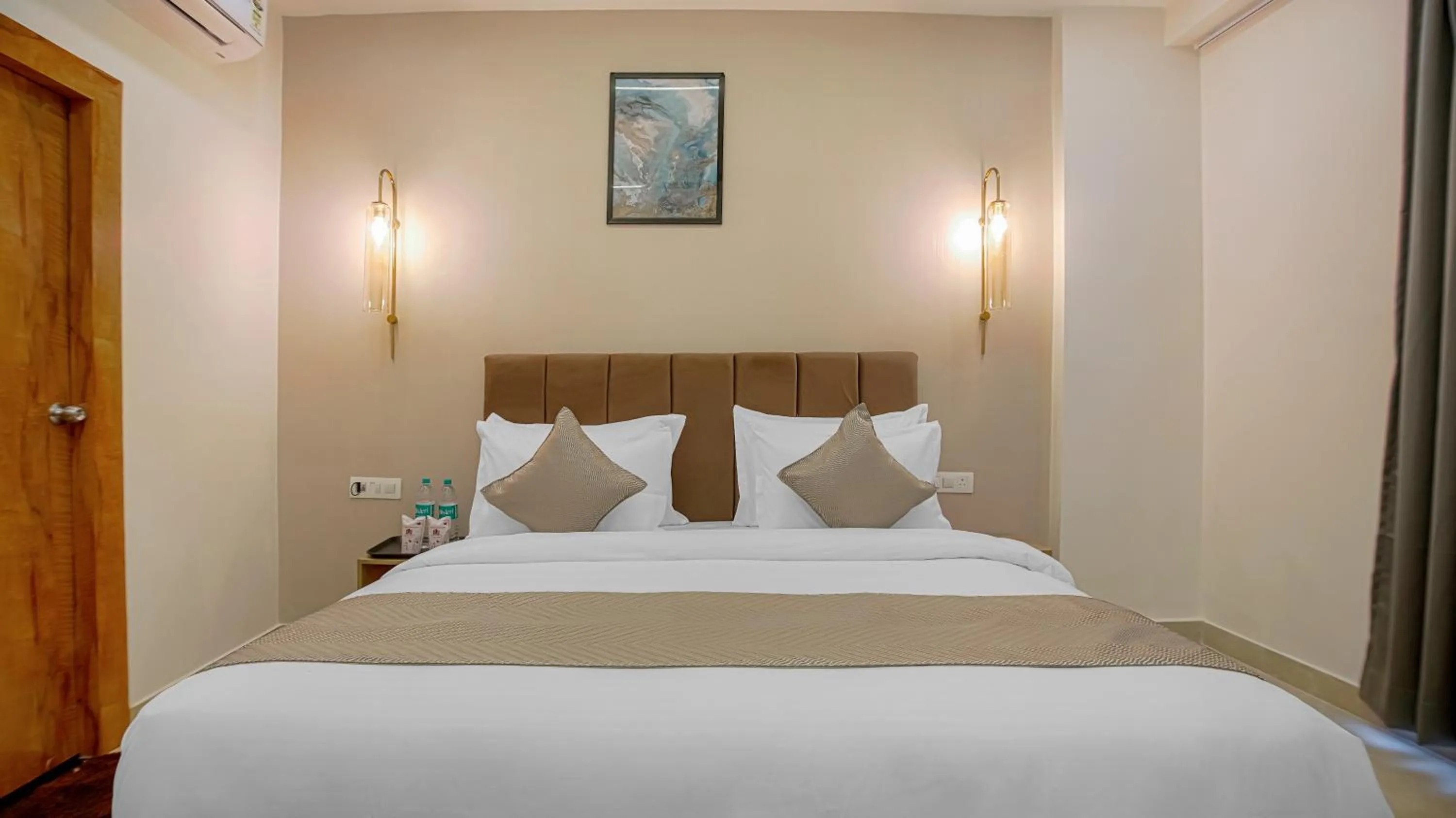 Bedroom, Bed in Perfectstayz Premium Varanasi