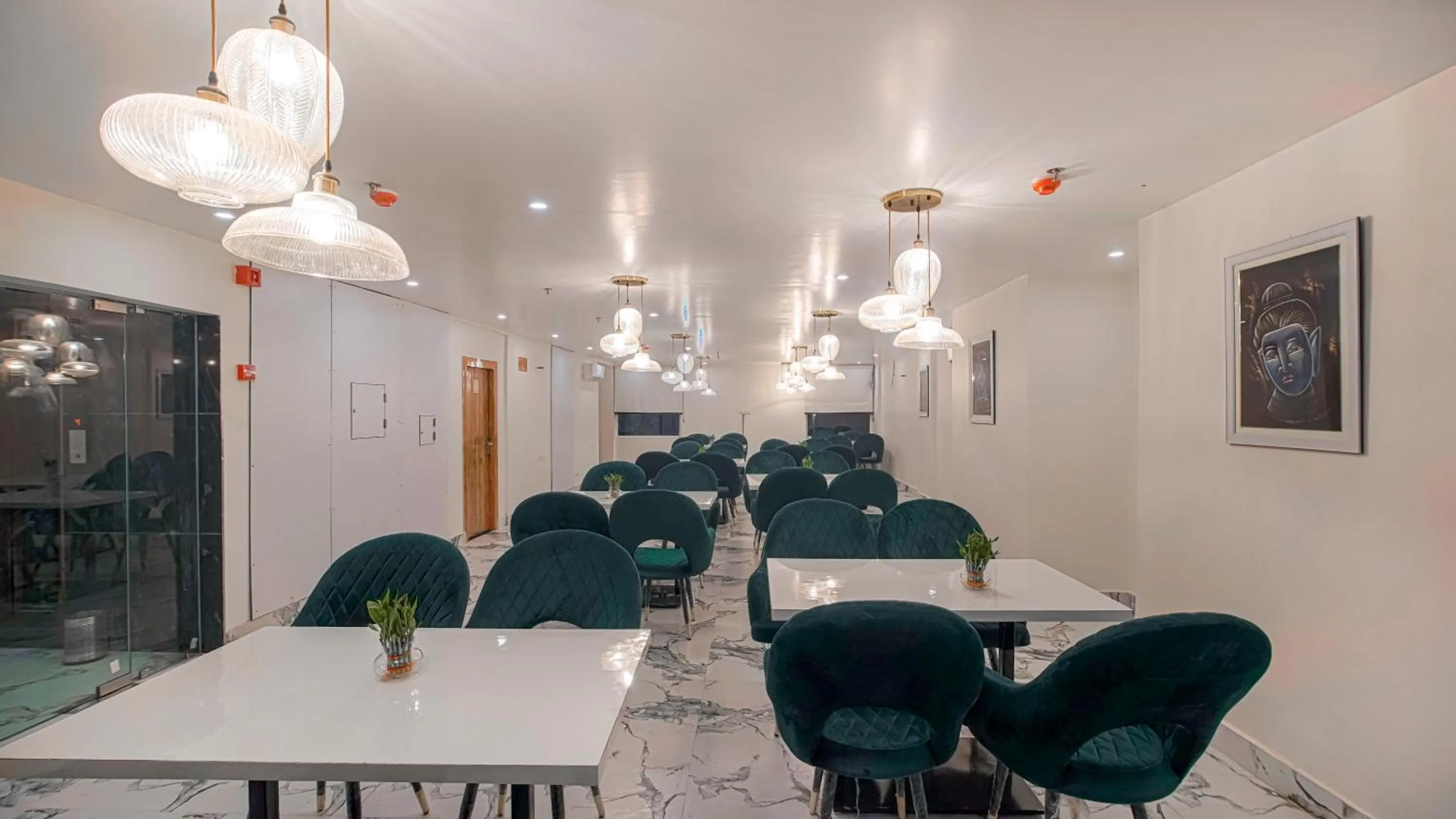 Restaurant/places to eat in Perfectstayz Premium Varanasi