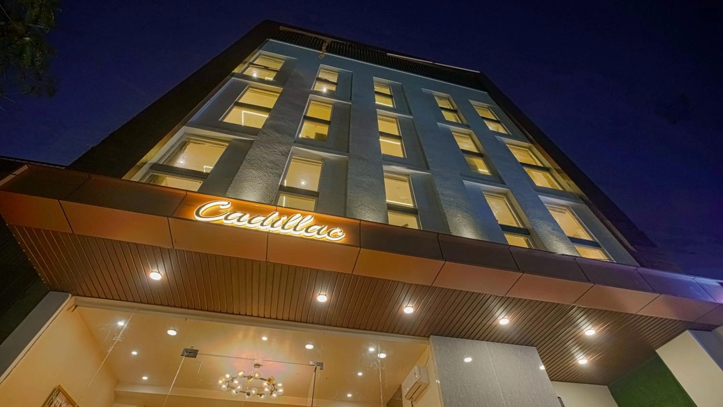 Facade/entrance in Perfectstayz Premium Varanasi