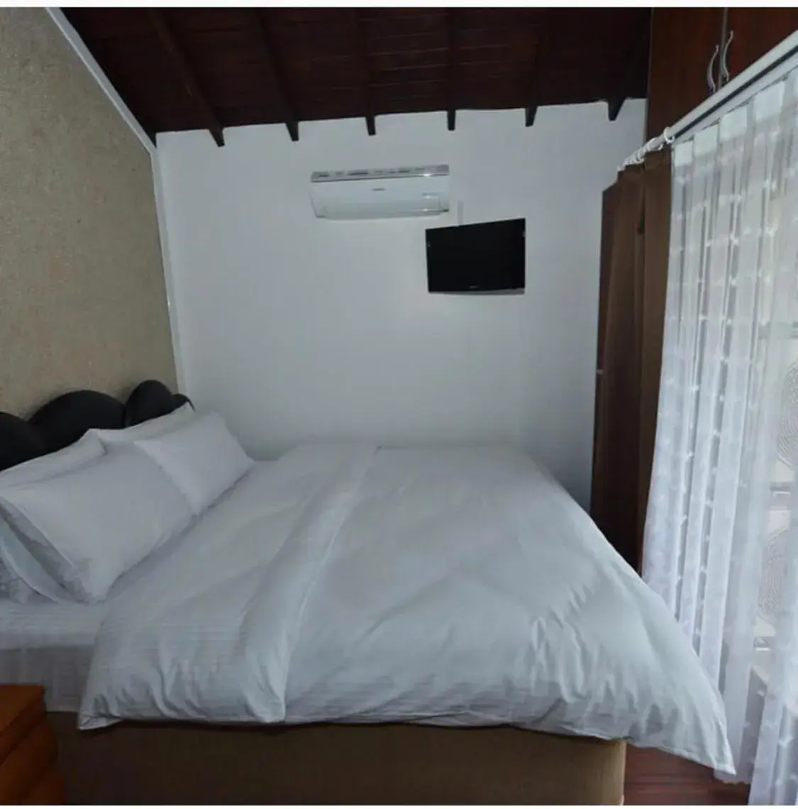 Family Room with Bathroom in Dardanos Pension Family Room with Bathroom in Dardanos Pension