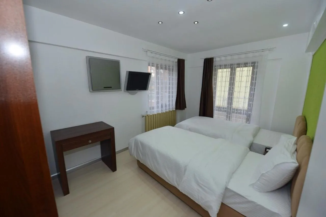 Bed in Dardanos Pension