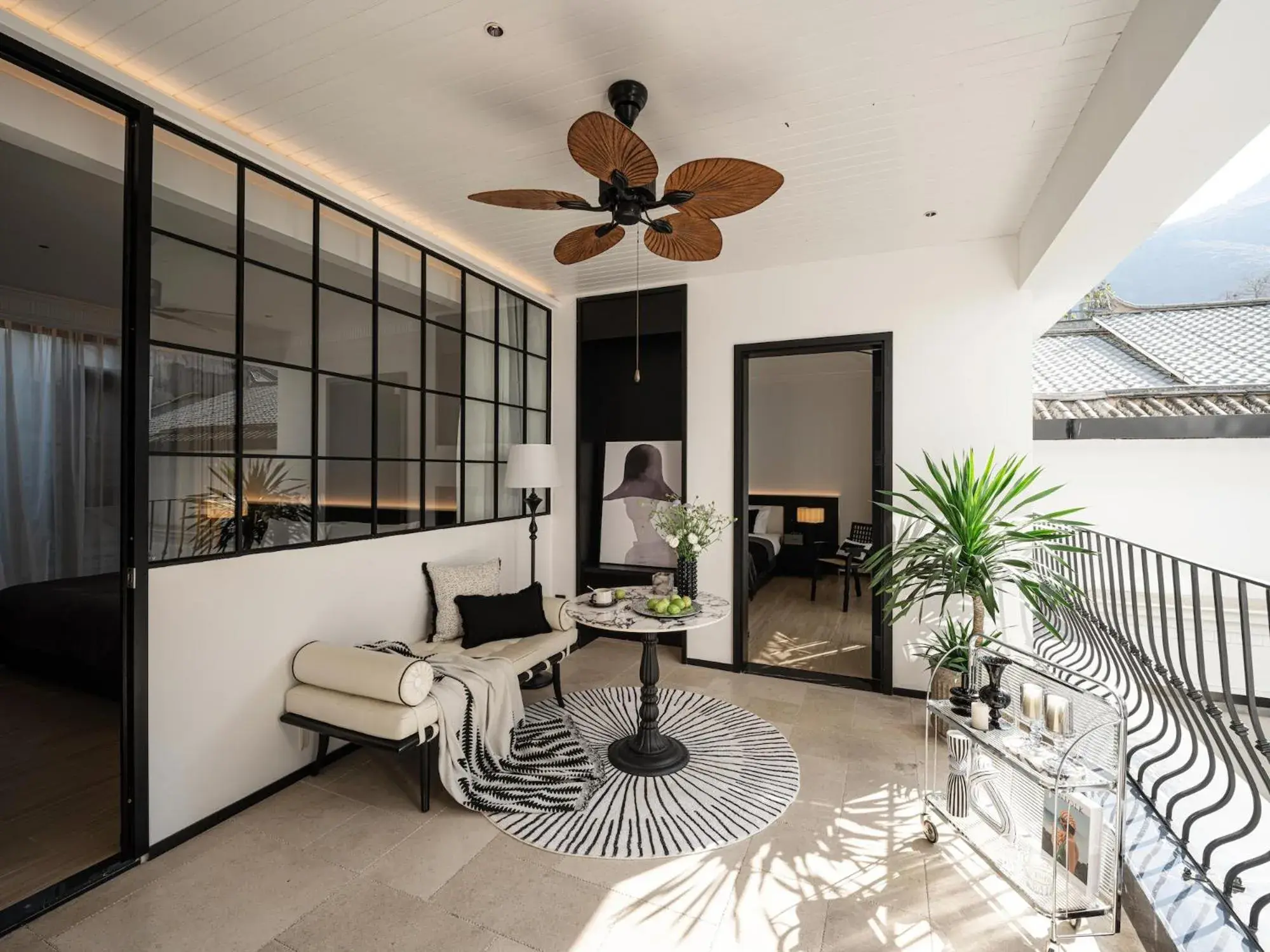 Family Room with Terrace in Dali Shuanglang Erhai Lake Family Room with Terrace in Dali Shuanglang Erhai Lake