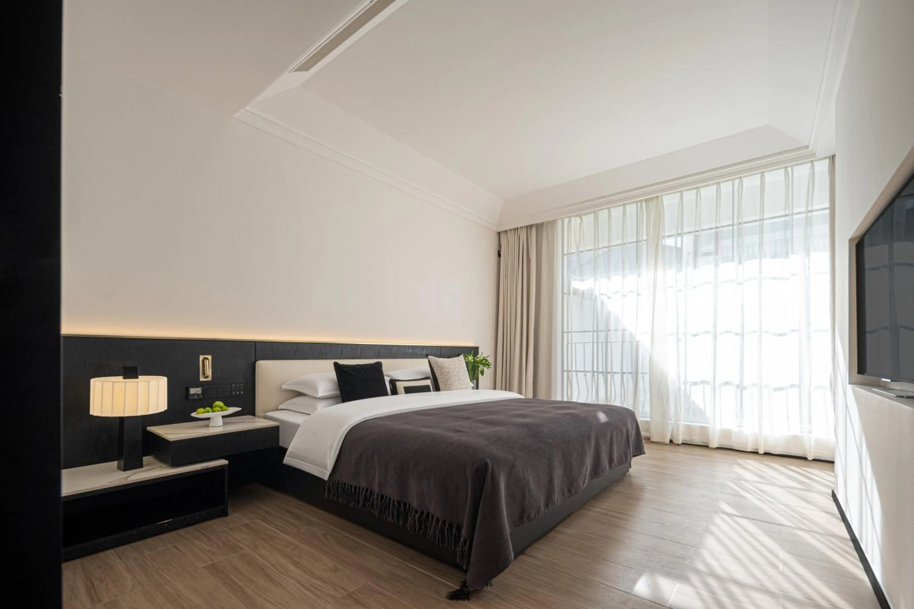 Superior Double or Twin Room with Terrace in Dali Shuanglang Erhai Lake