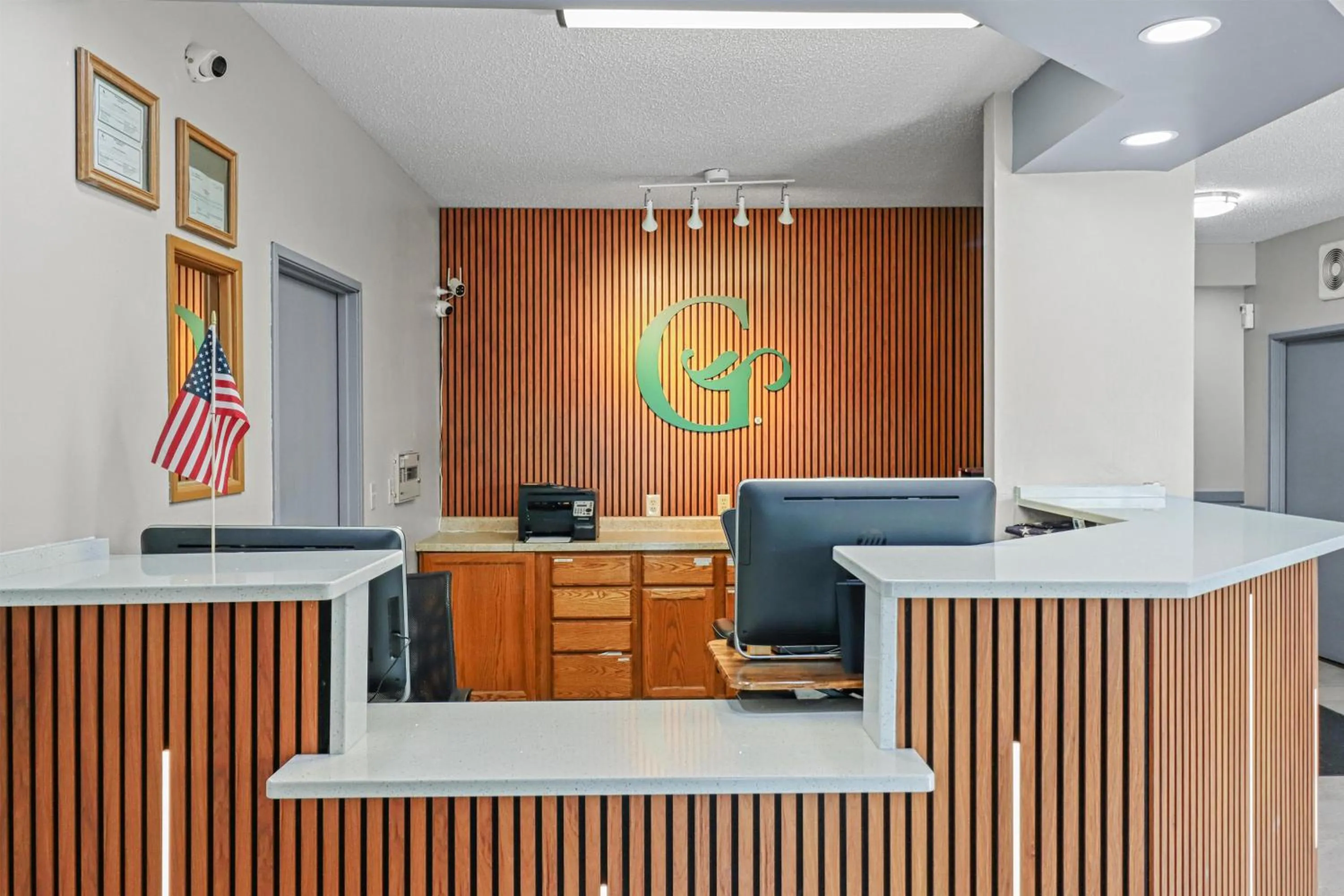 GrandStay Hotel & Suites Minocqua