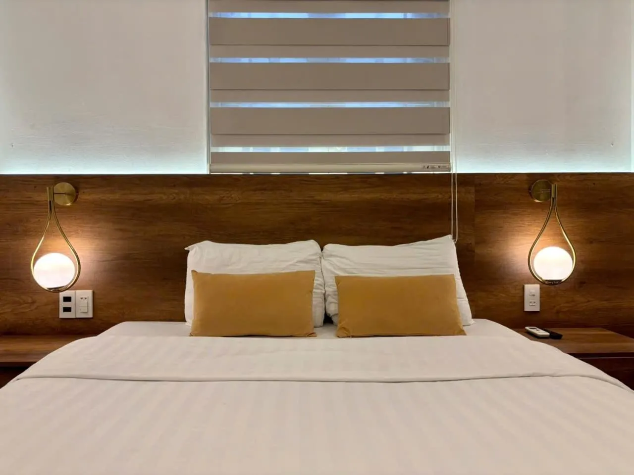 Bed in Shine Hue Hotel 2