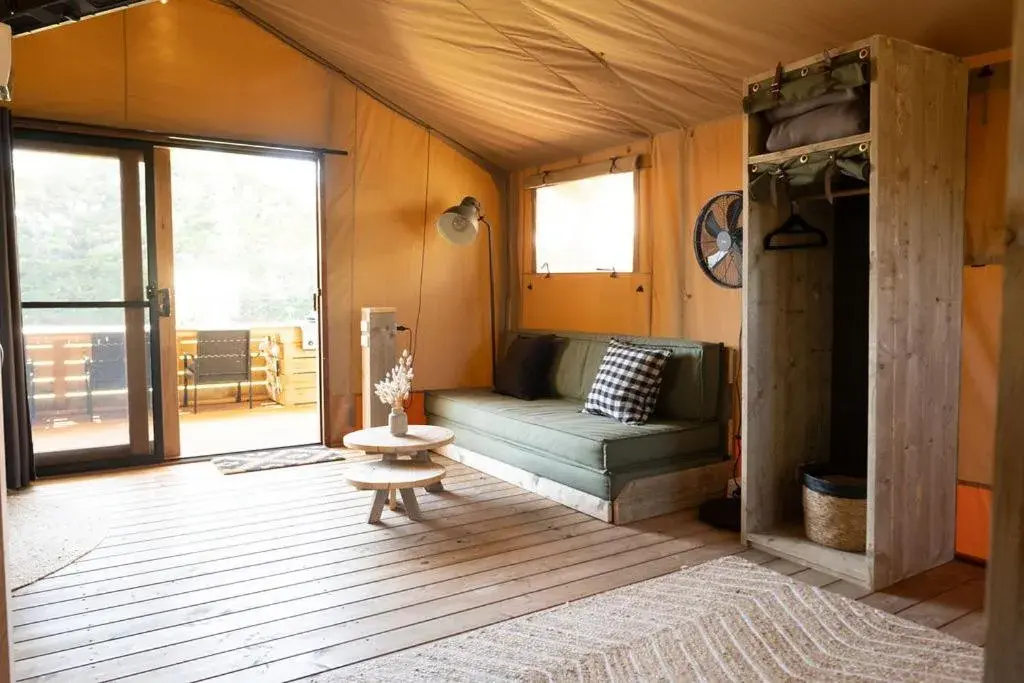 Safari Tent in Port Fairy Holiday Park Safari Tent in Port Fairy Holiday Park