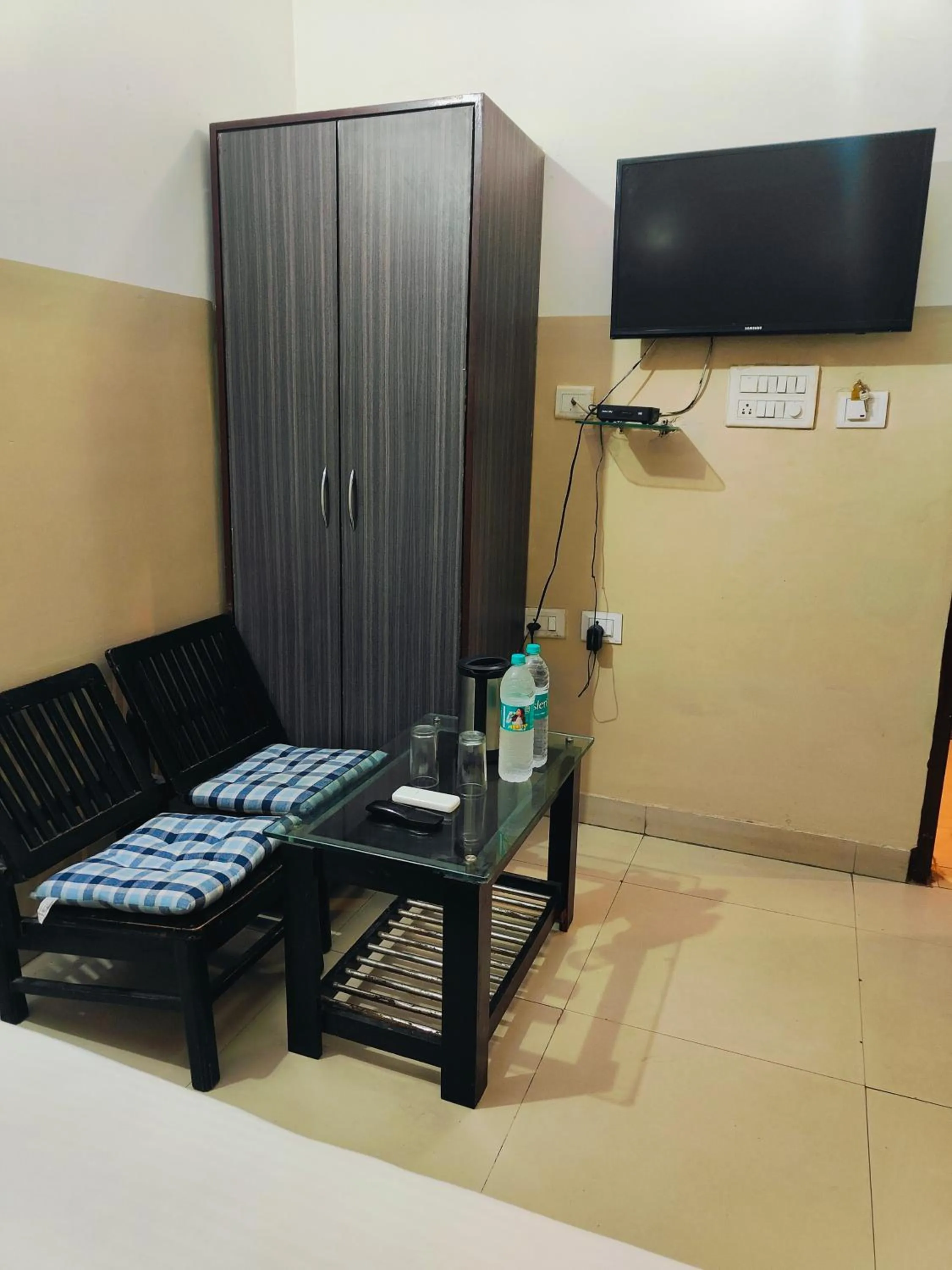 Communal lounge/ TV room in Hotel Comfort Inn