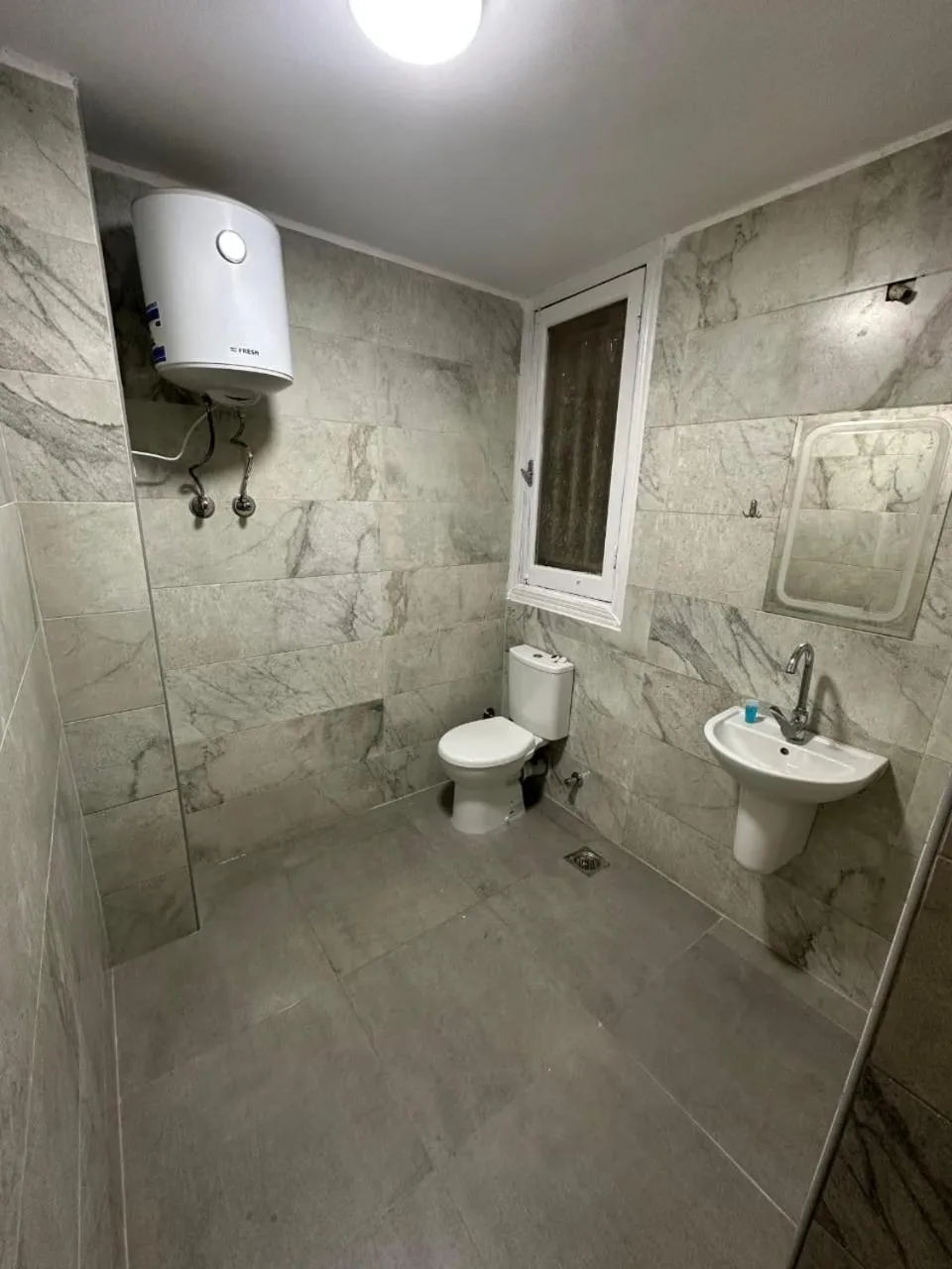 Shower in Cairo Crown Hotel