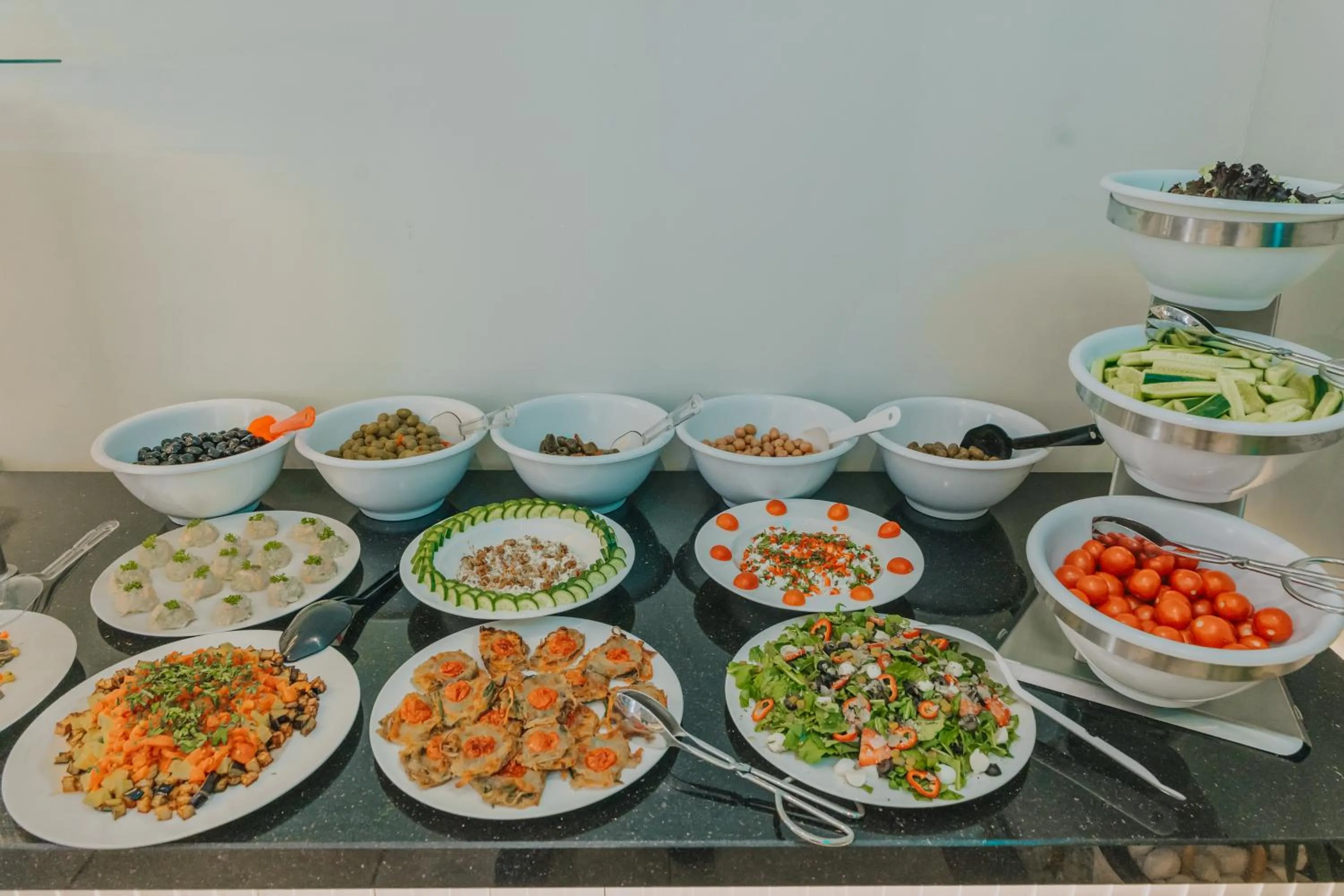 Food and drinks in VE Hotels Adakale