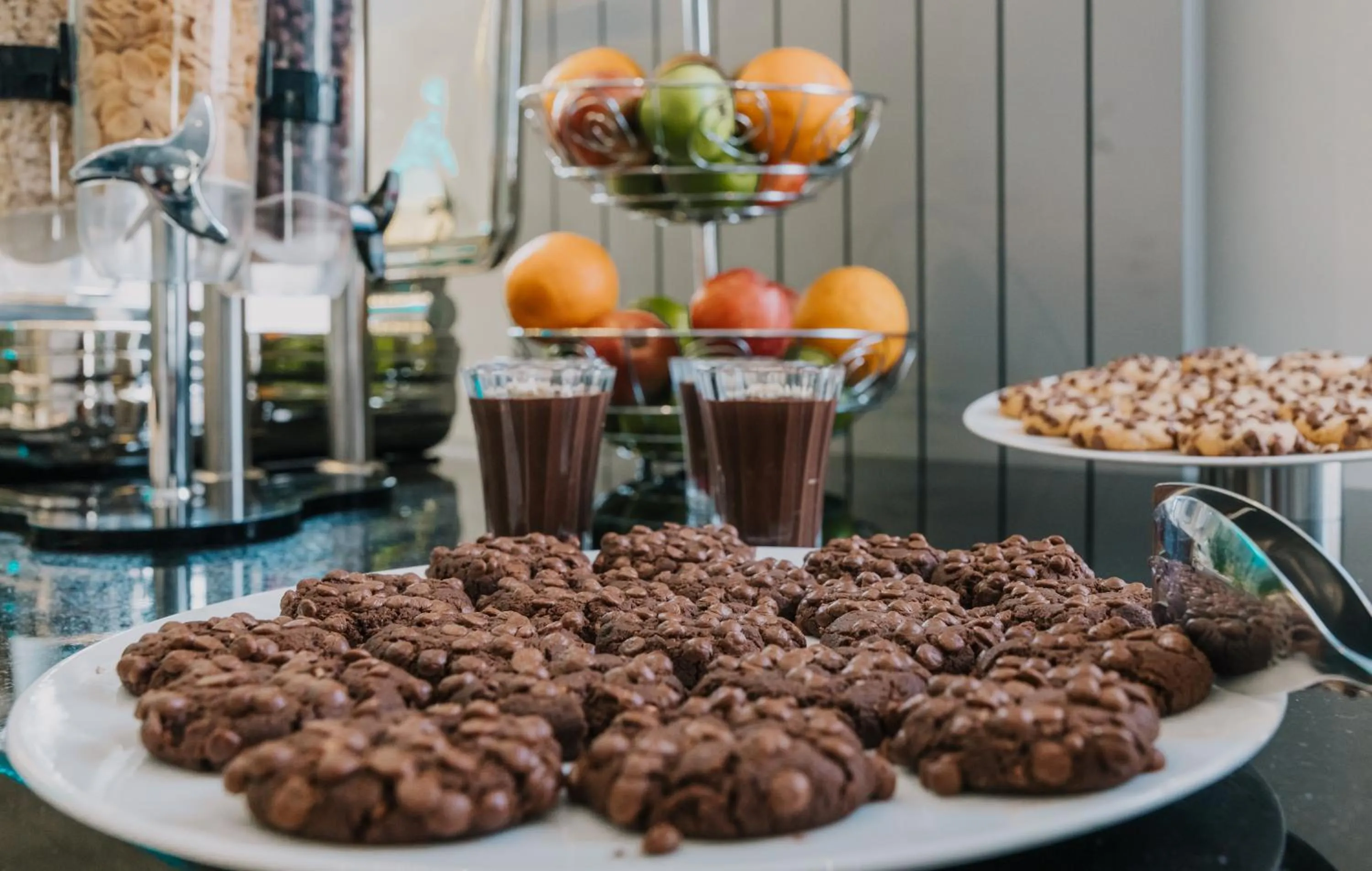 Buffet breakfast in VE Hotels Adakale