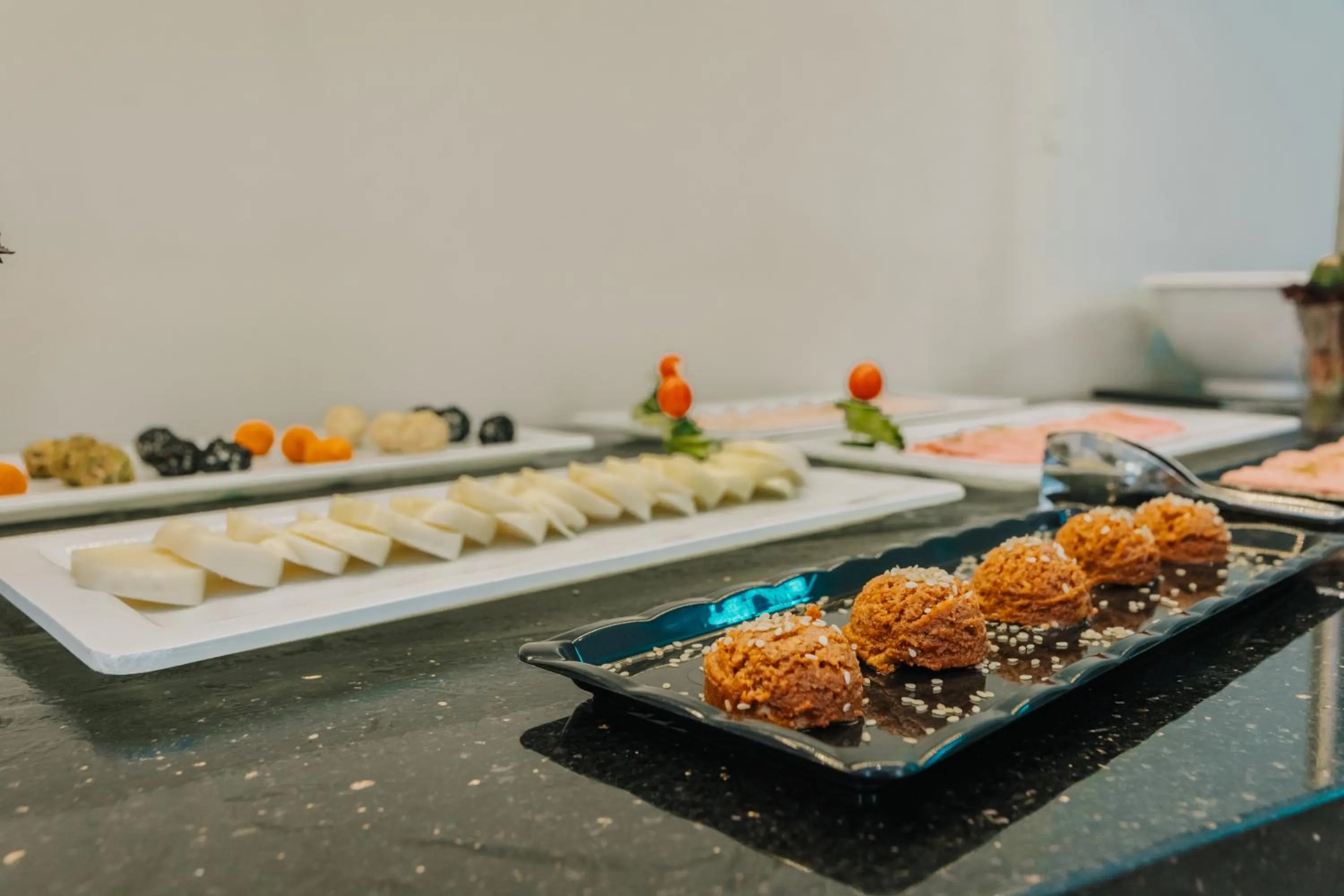 Food and drinks in VE Hotels Adakale