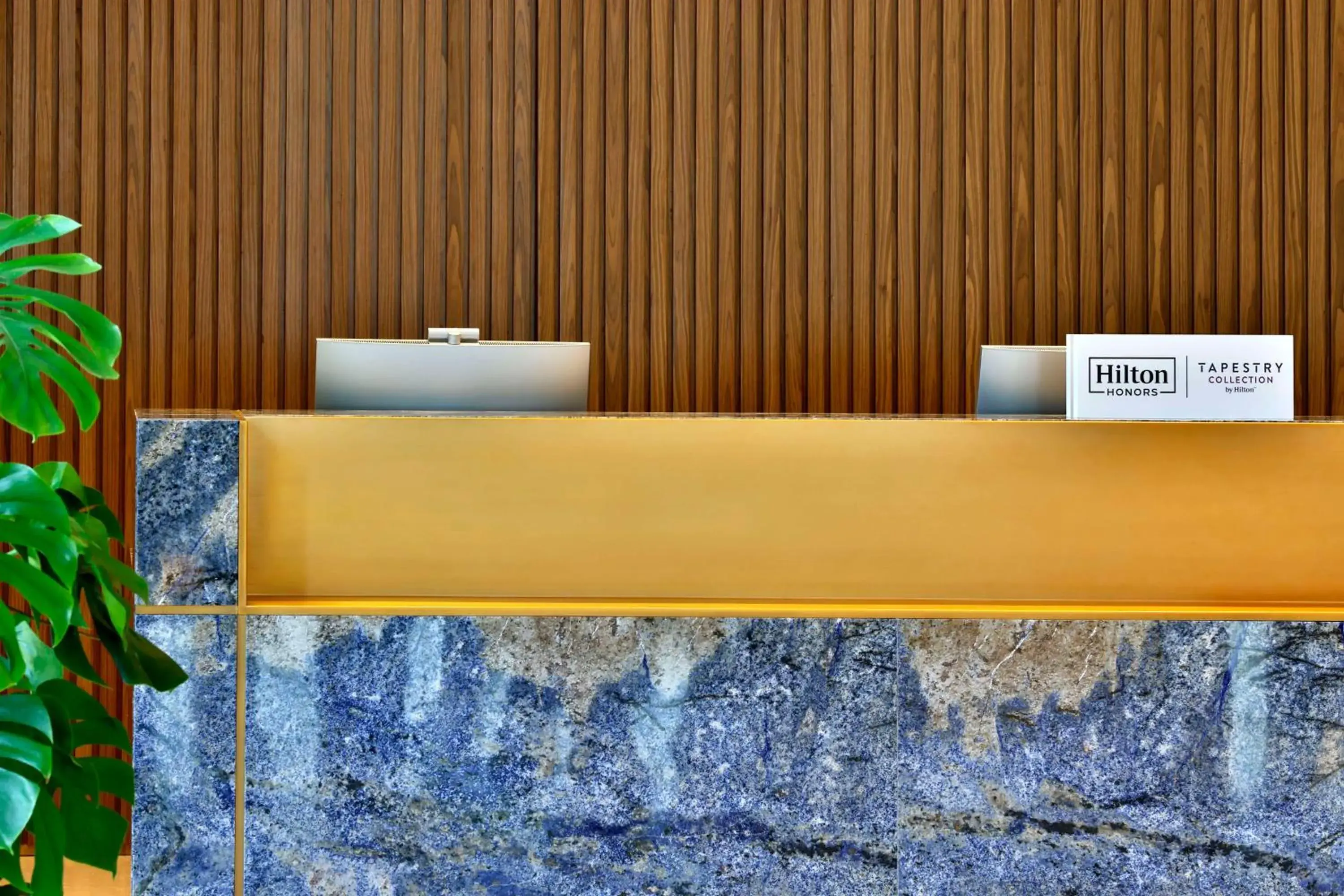 Lobby or reception in Tumbi Hotel Dubai The Palm,Tapestry Collection Hilton Lobby or reception in Tumbi Hotel Dubai The Palm,Tapestry Collection Hilton