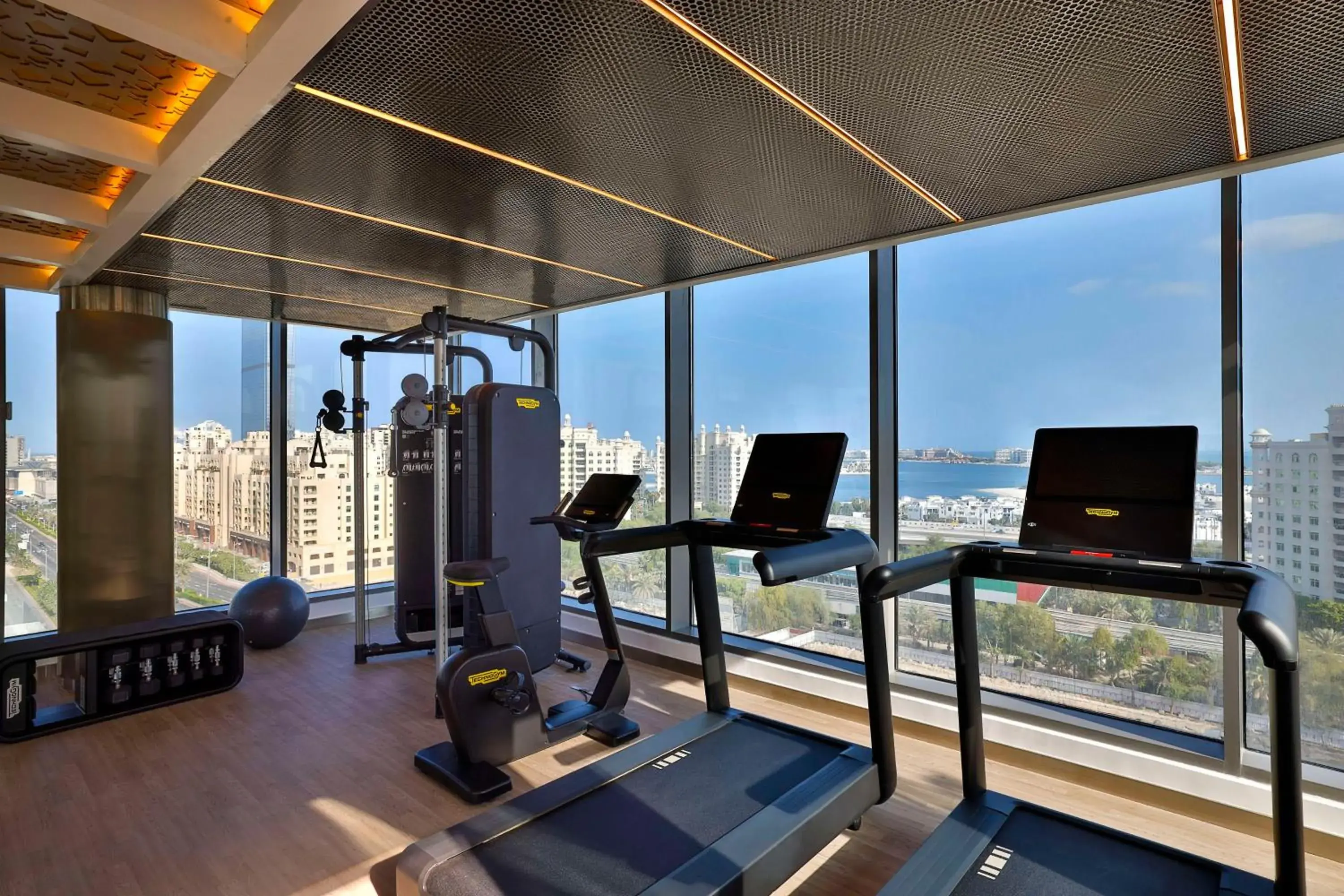 Fitness centre/facilities in Tumbi Hotel Dubai The Palm,Tapestry Collection Hilton Fitness centre/facilities in Tumbi Hotel Dubai The Palm,Tapestry Collection Hilton