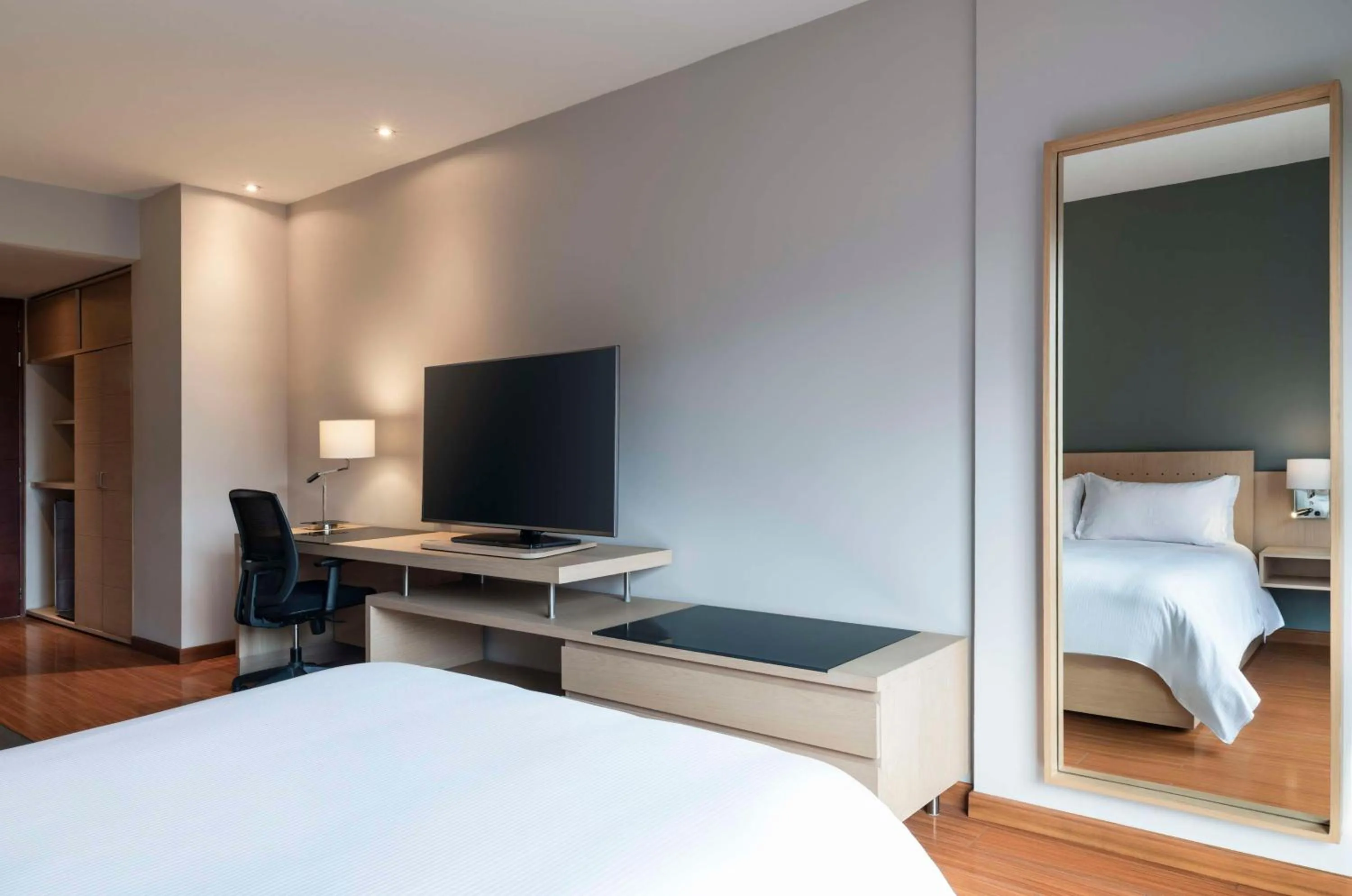 Bedroom, Bed in Doubletree By Hilton Bogota Calle 100,Co