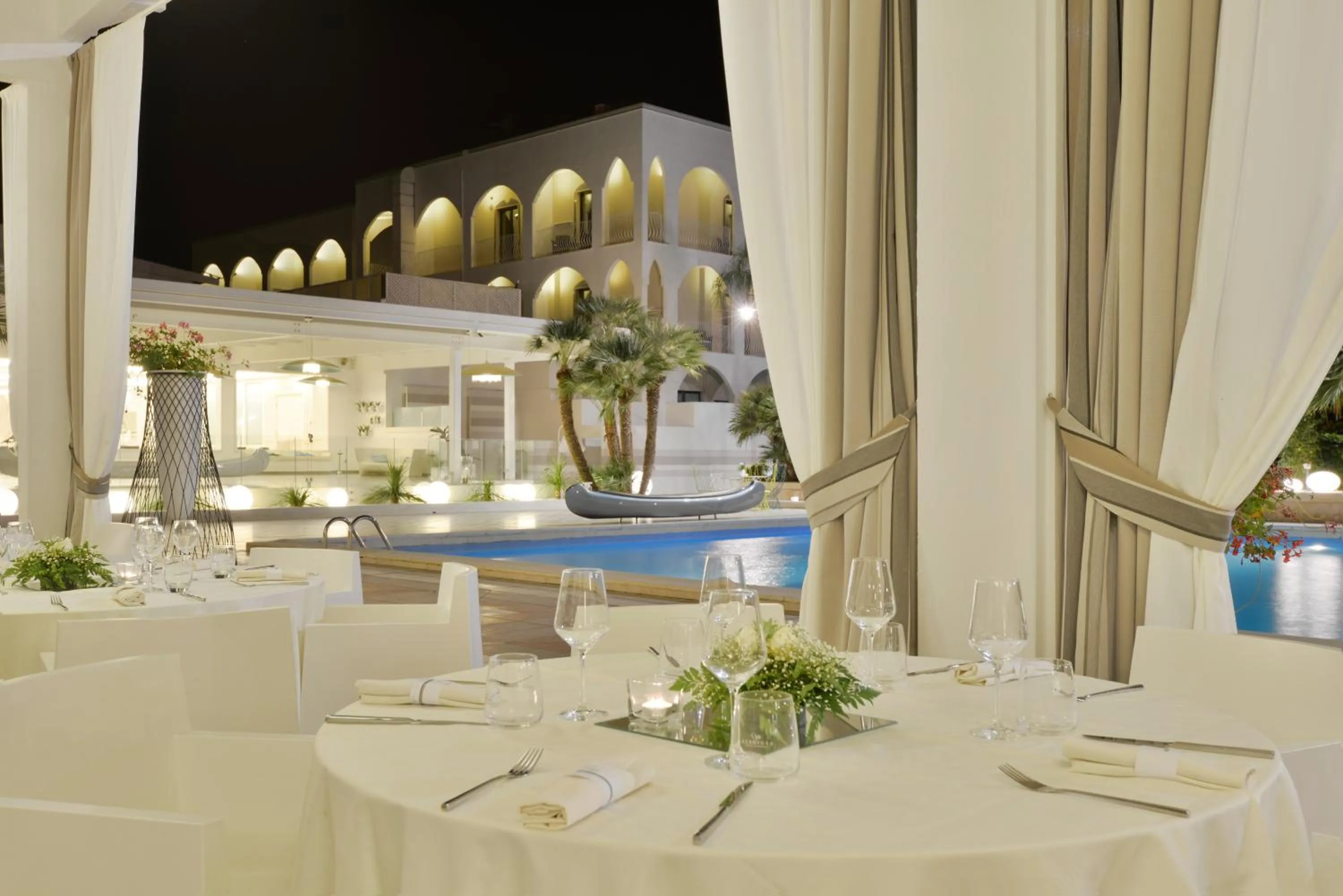 Restaurant/places to eat in Hotel Cerere