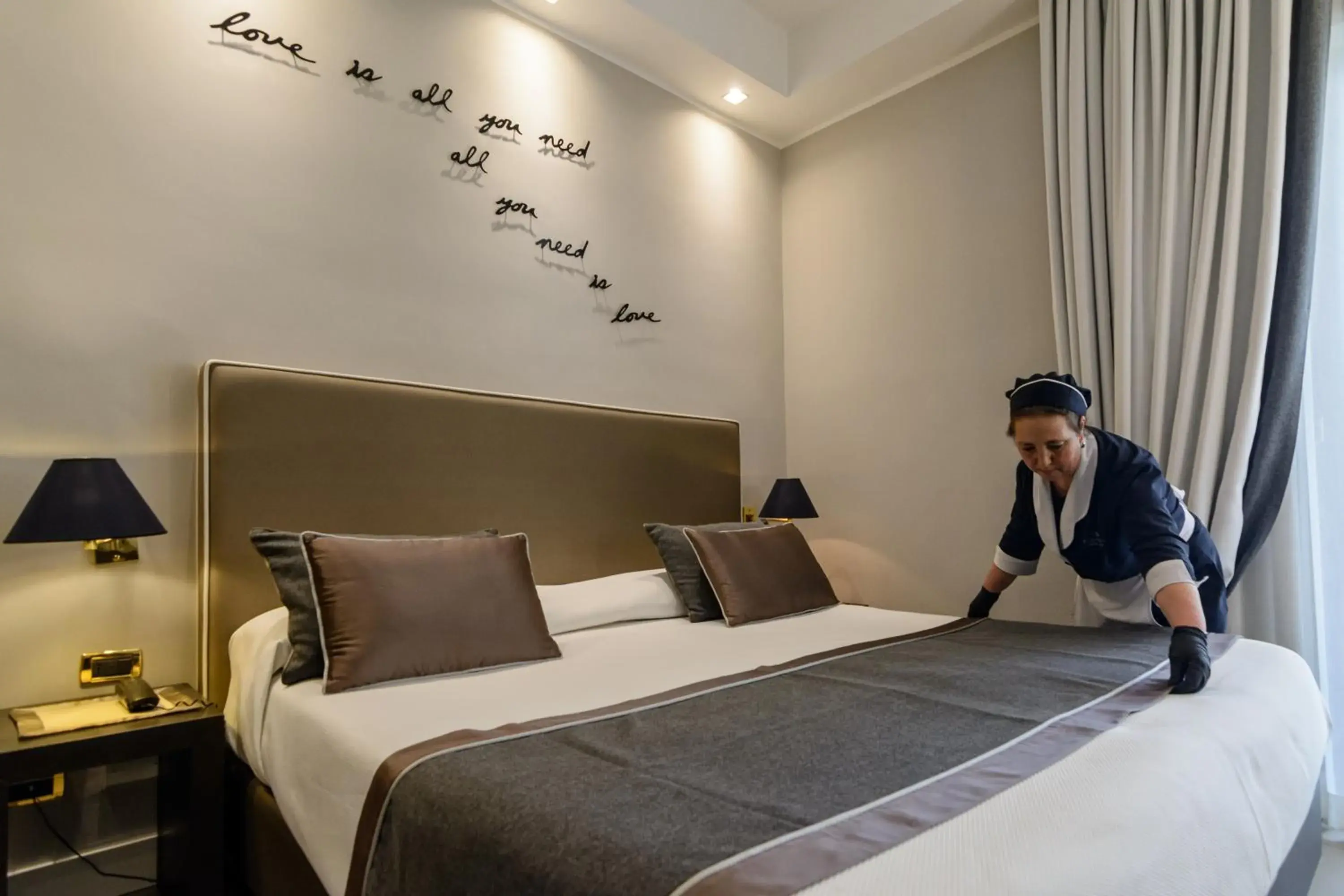 Staff, Bed in Hotel Cerere Staff, Bed in Hotel Cerere