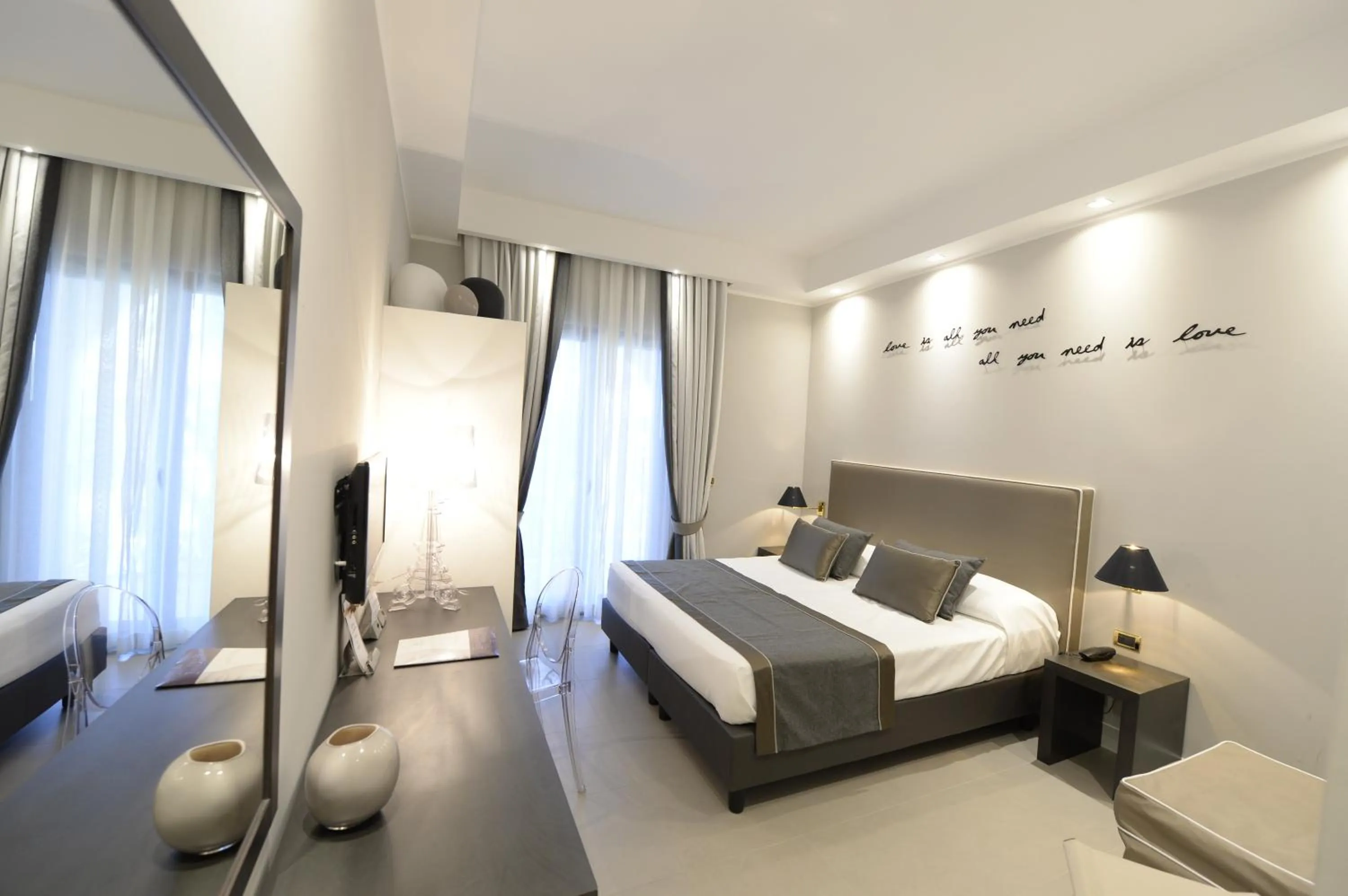 Day, Bed in Hotel Cerere