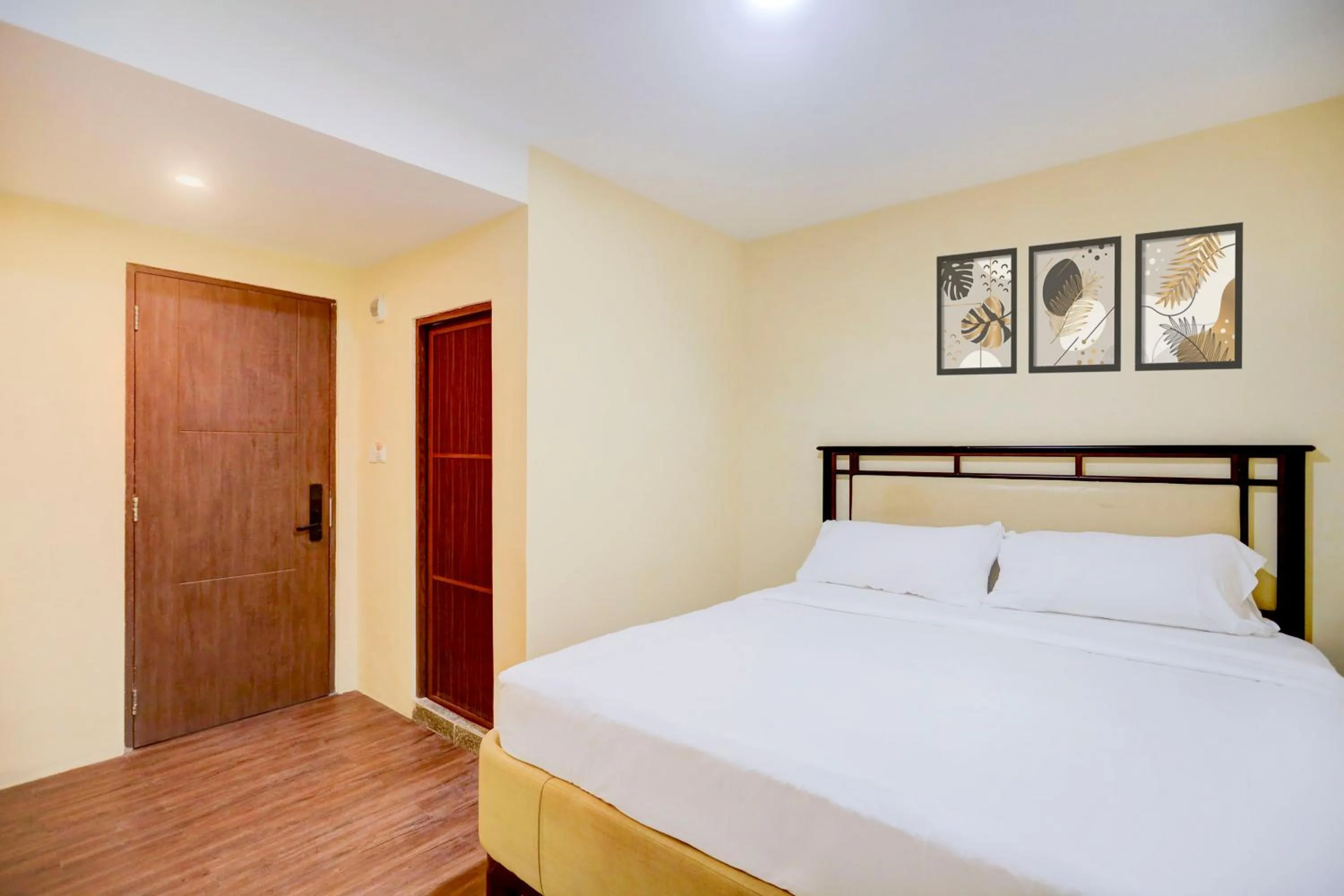 Bedroom, Bed in Collection O Nagoya Near Nagoya Hill Mall Formerly Sedago Inn