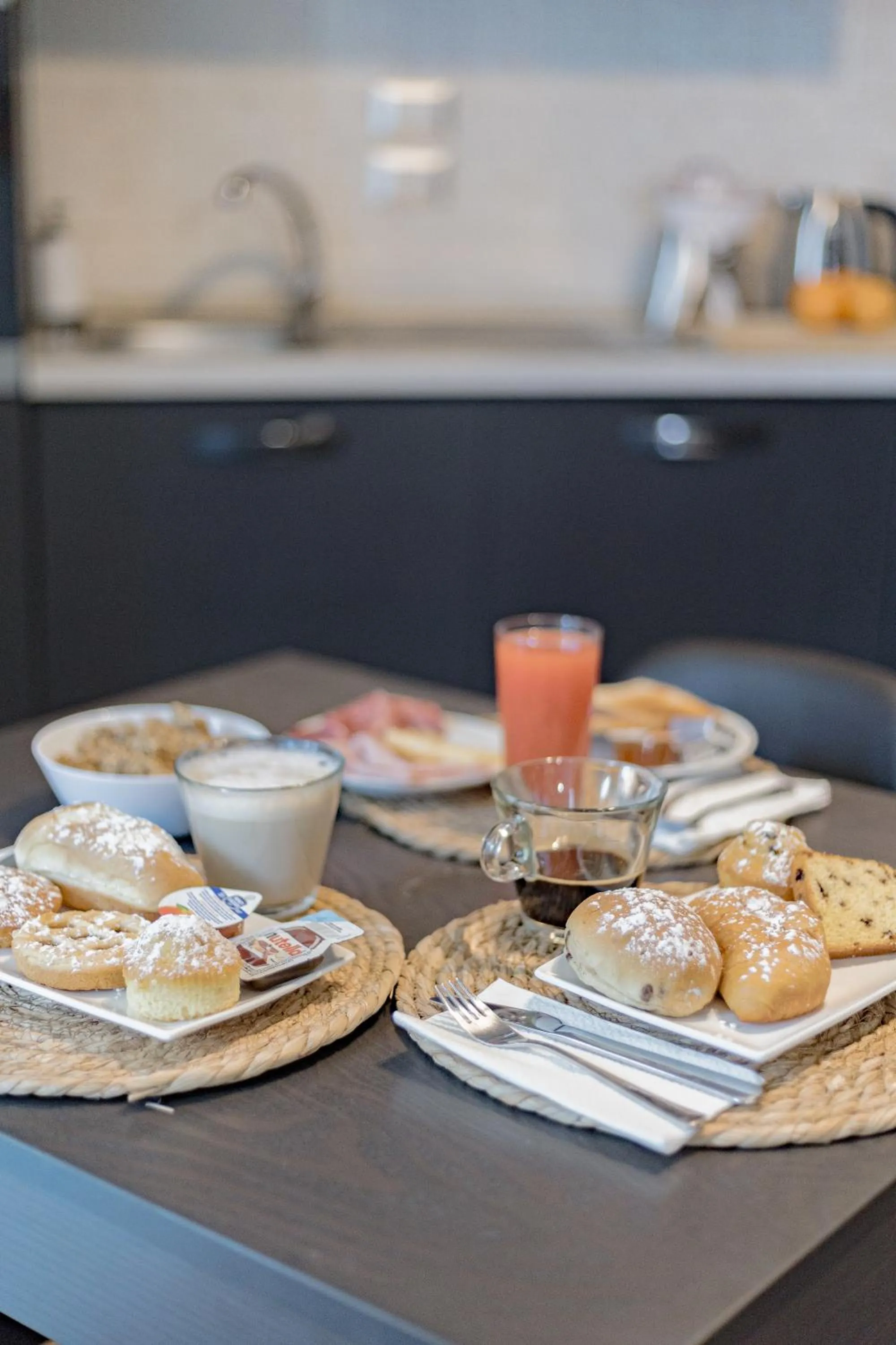 Continental breakfast in B&B Villa Milano by Rhospitality it