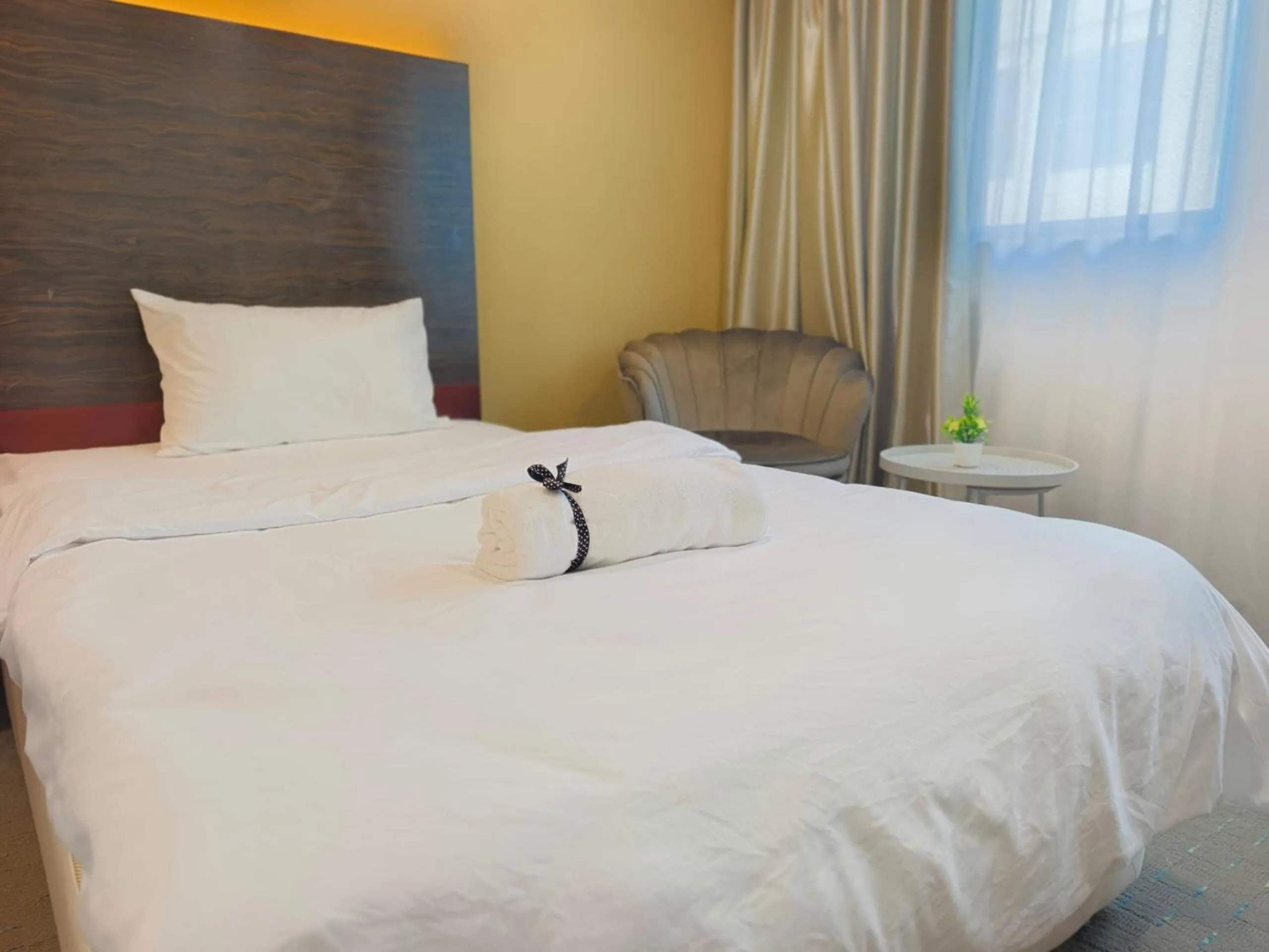 Bed in South China Sea Place by Kinabina Homestay