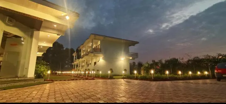 Kuyal Corbett Resort