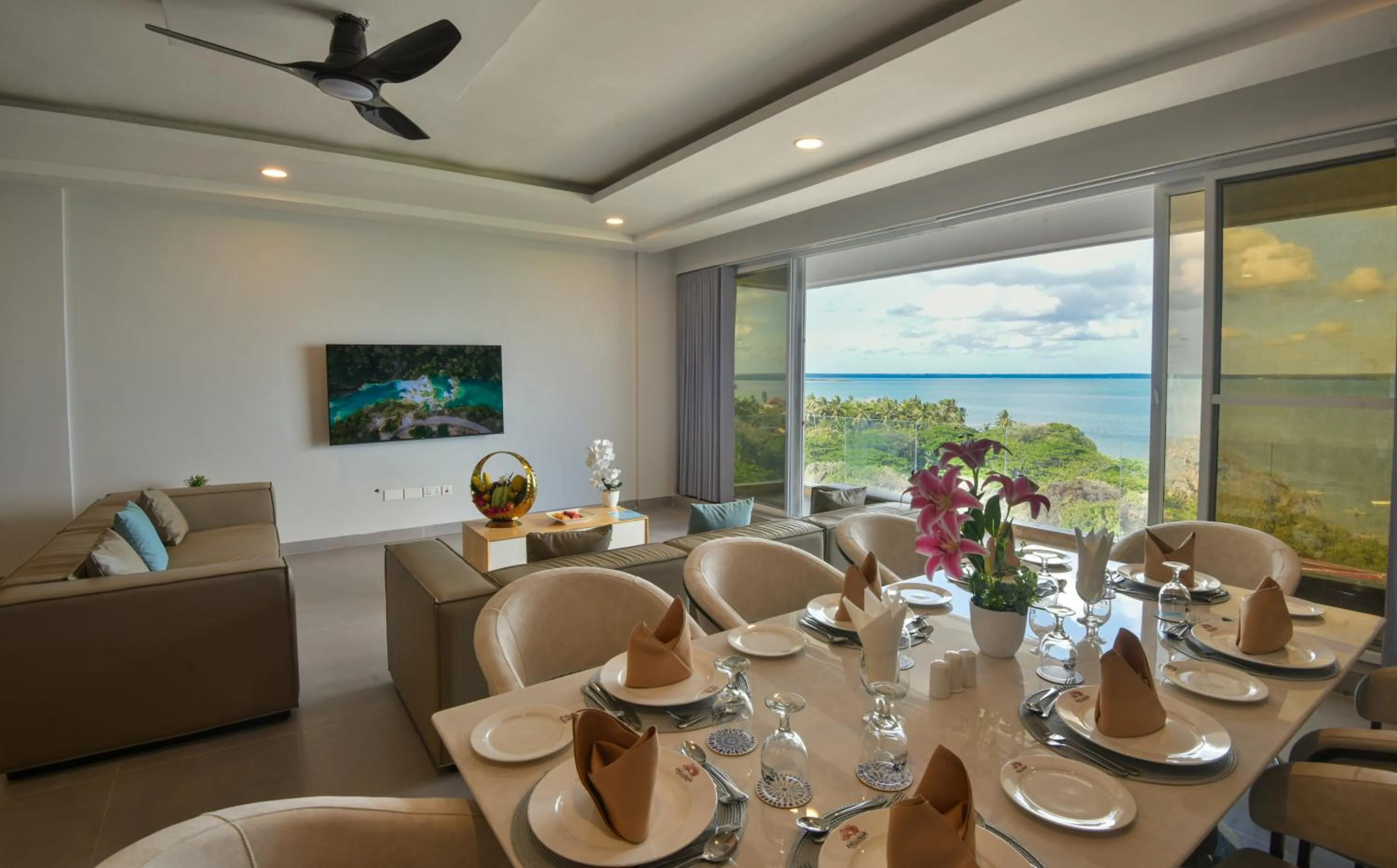 Living room in Blue Ocean Resort & Residences