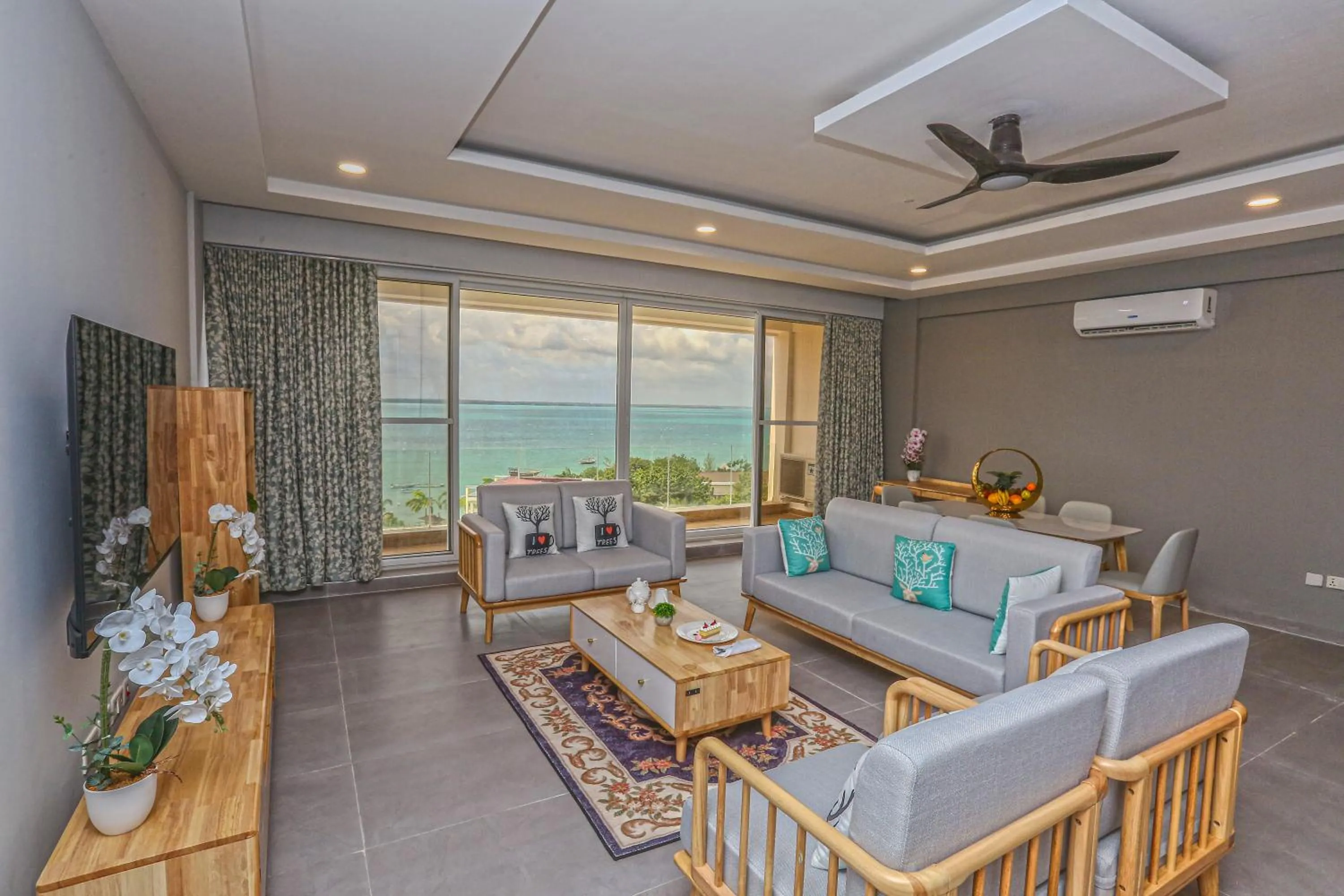 Living room in Blue Ocean Resort & Residences