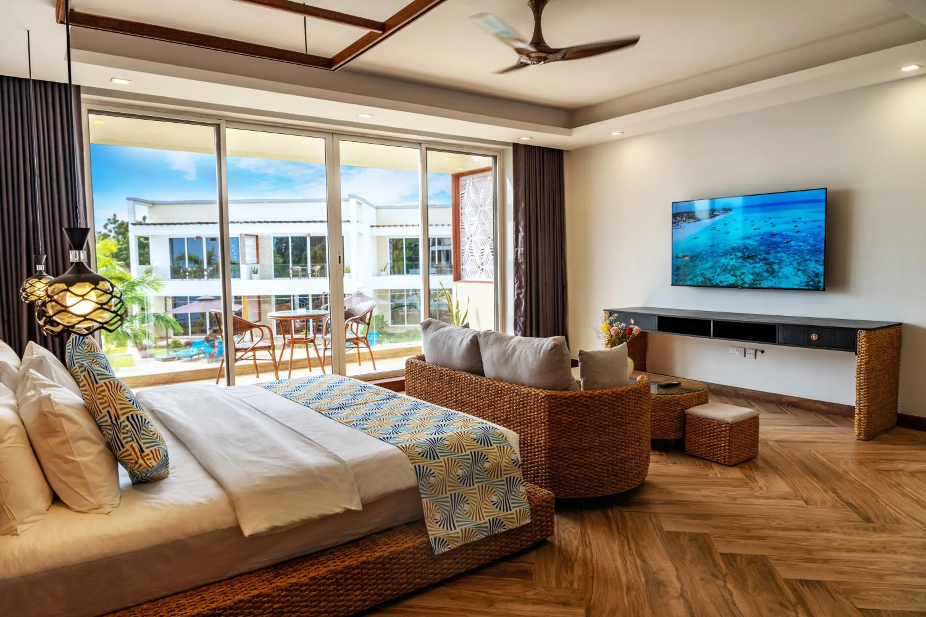 Communal lounge/ TV room in Blue Ocean Resort & Residences
