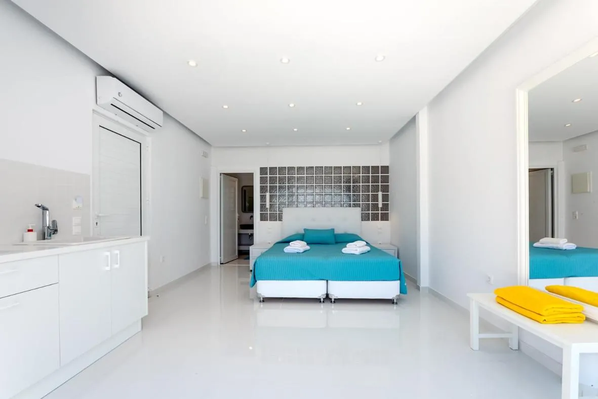 Photo of the whole room, Bed in Adikri Villas & Suites