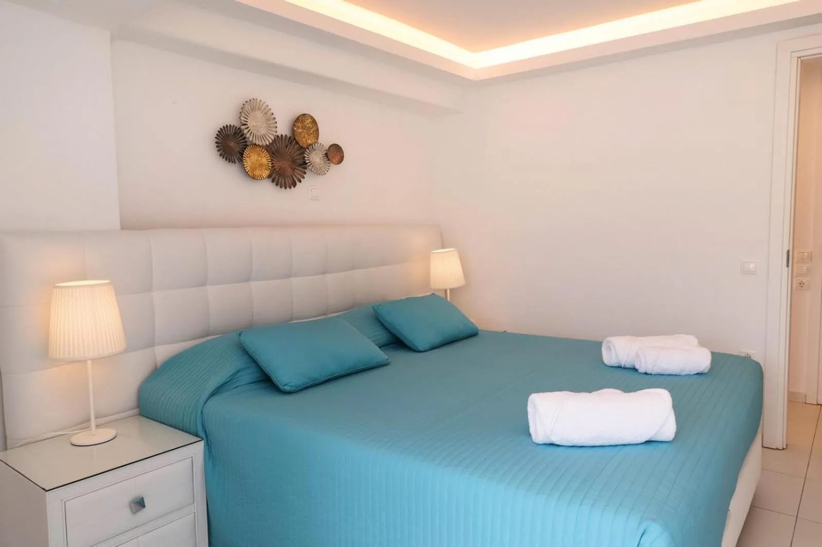 Bed in Adikri Villas & Suites