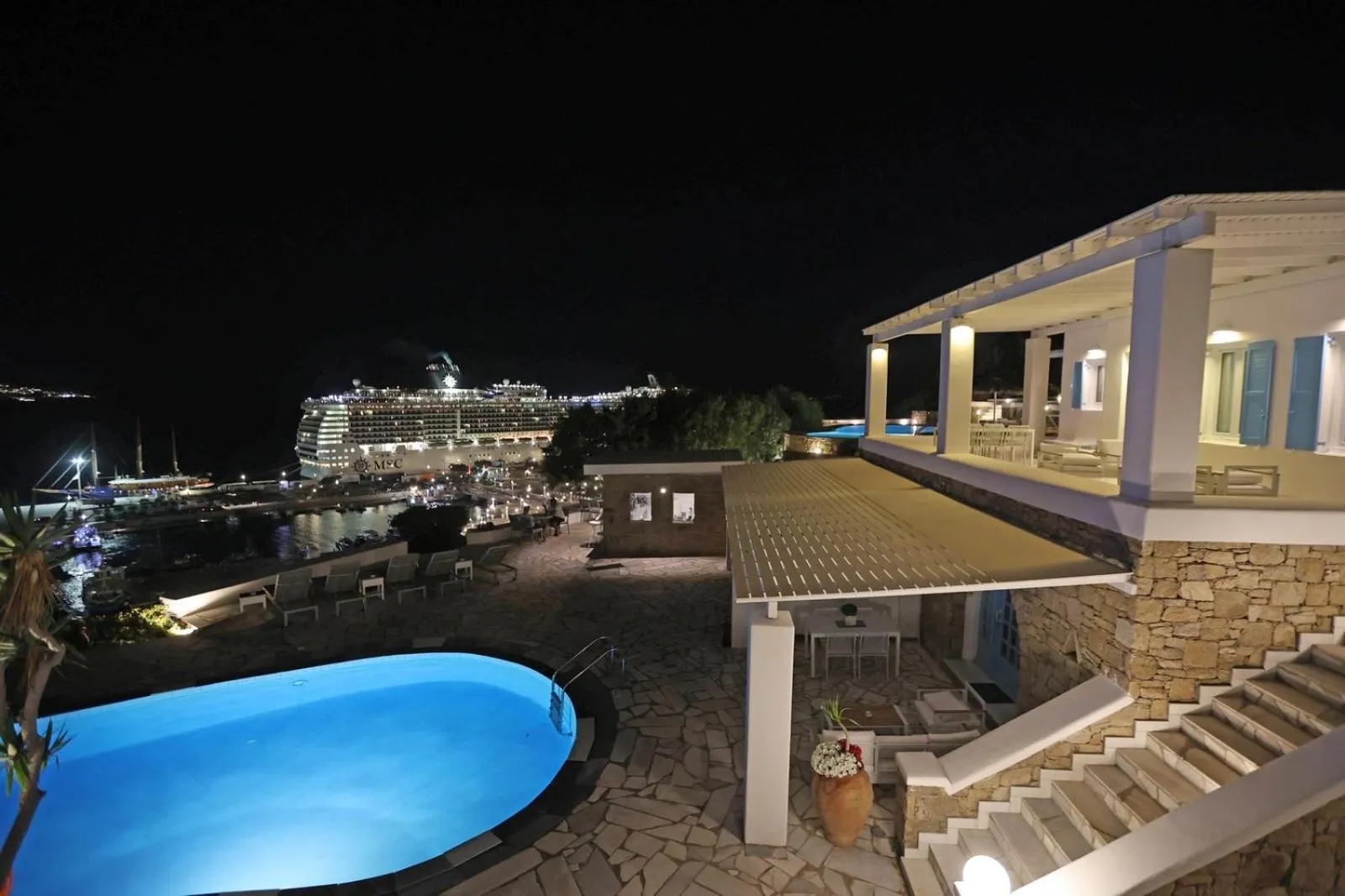 Adikri Villas & Suites