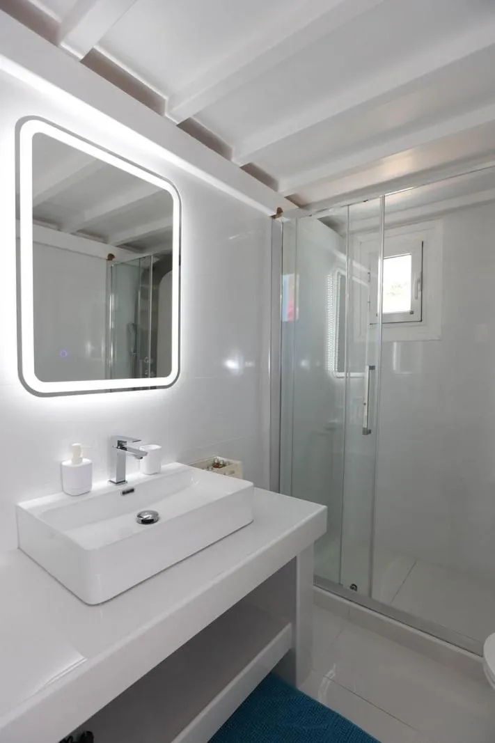 Adikri Villas & Suites
