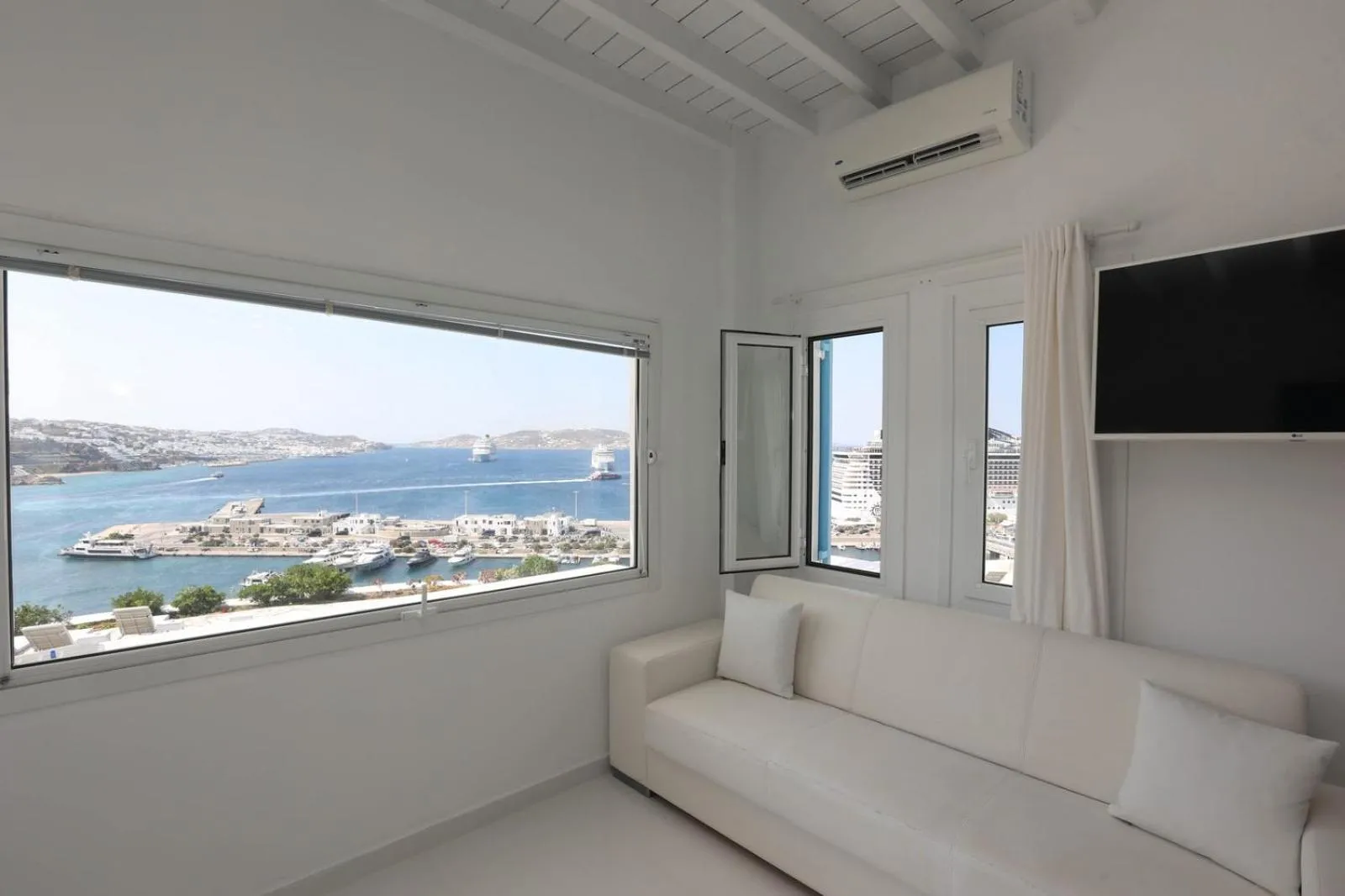 Adikri Villas & Suites