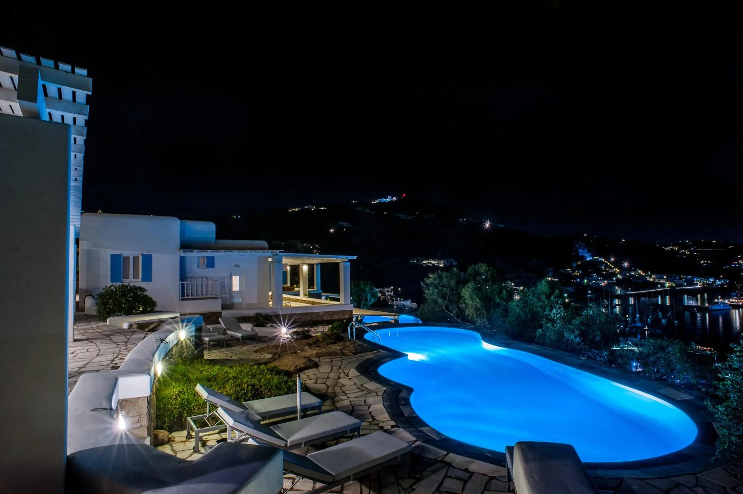 Night in Adikri Villas & Suites