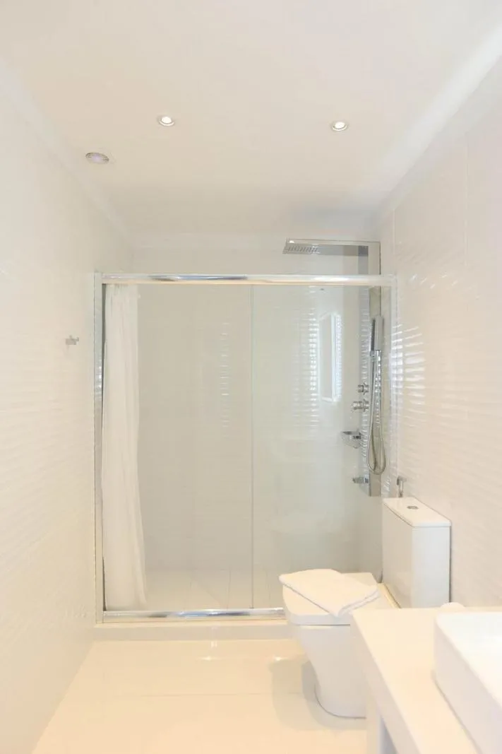 Adikri Villas & Suites