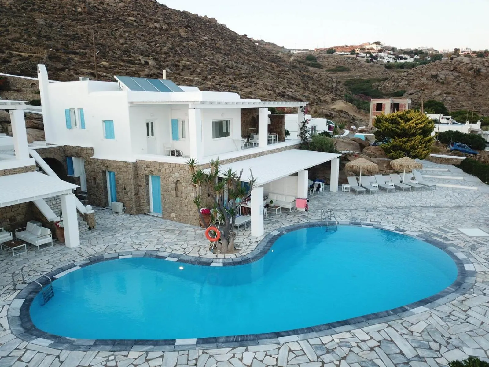 Adikri Villas & Suites