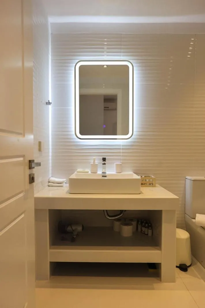 Adikri Villas & Suites