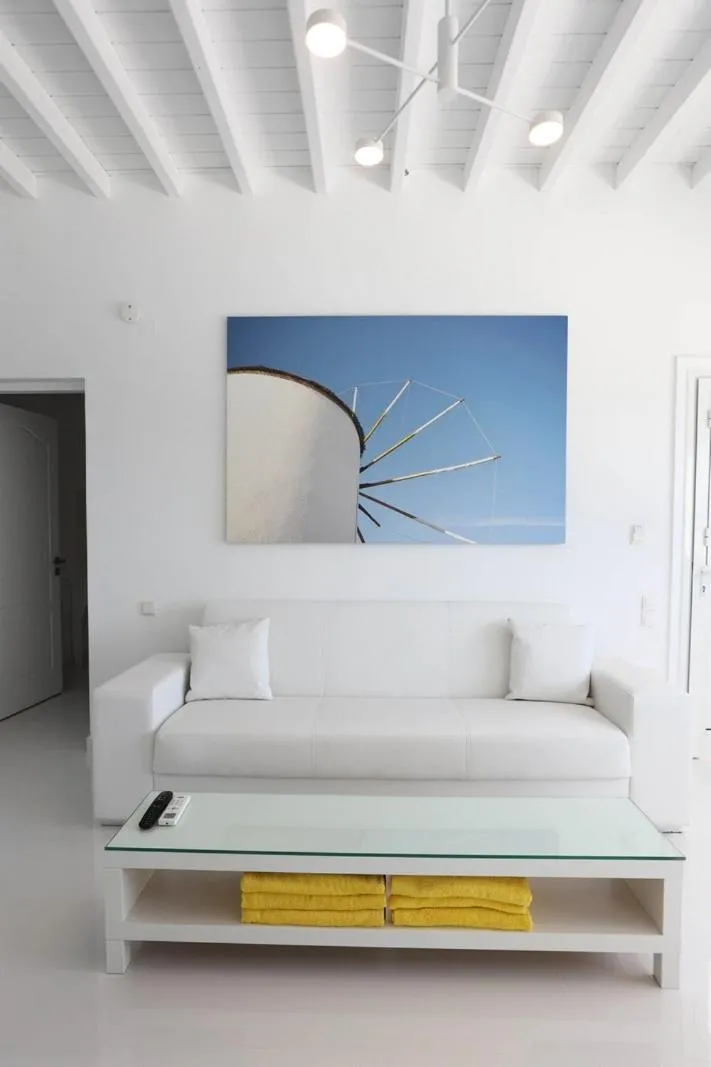 Bed in Adikri Villas & Suites