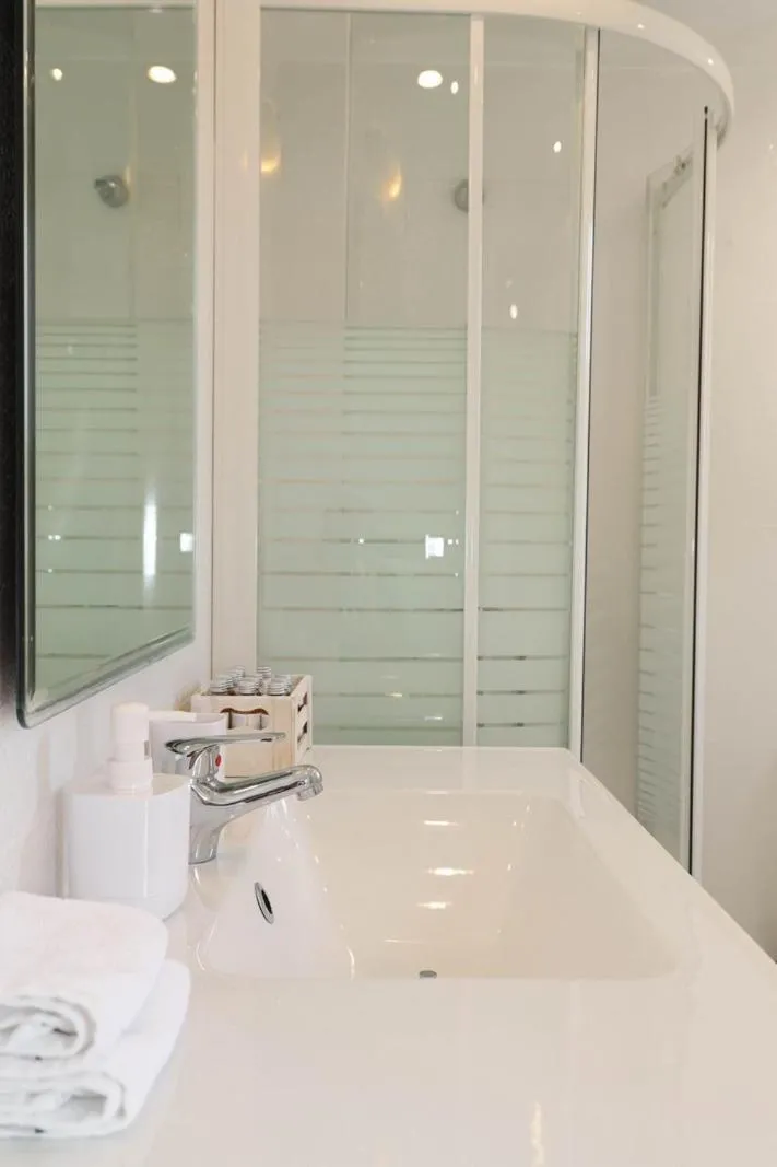 Adikri Villas & Suites