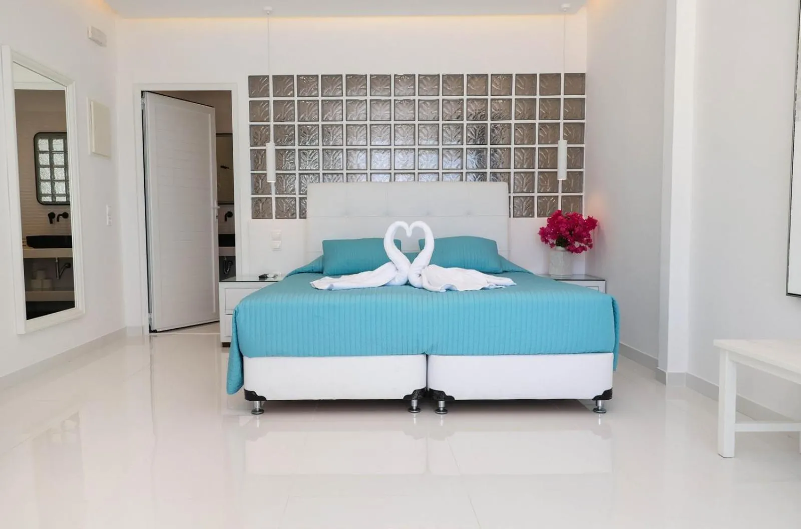 Bed in Adikri Villas & Suites
